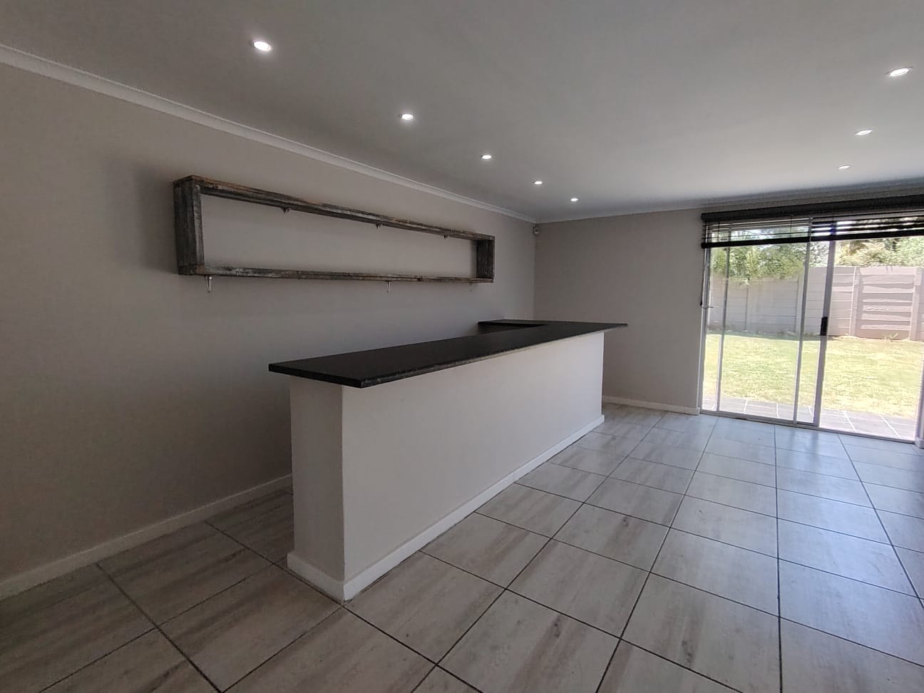 2 Bedroom Property for Sale in Brackendowns Gauteng