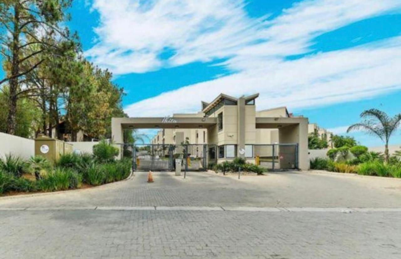 To Let 3 Bedroom Property for Rent in Lonehill Gauteng