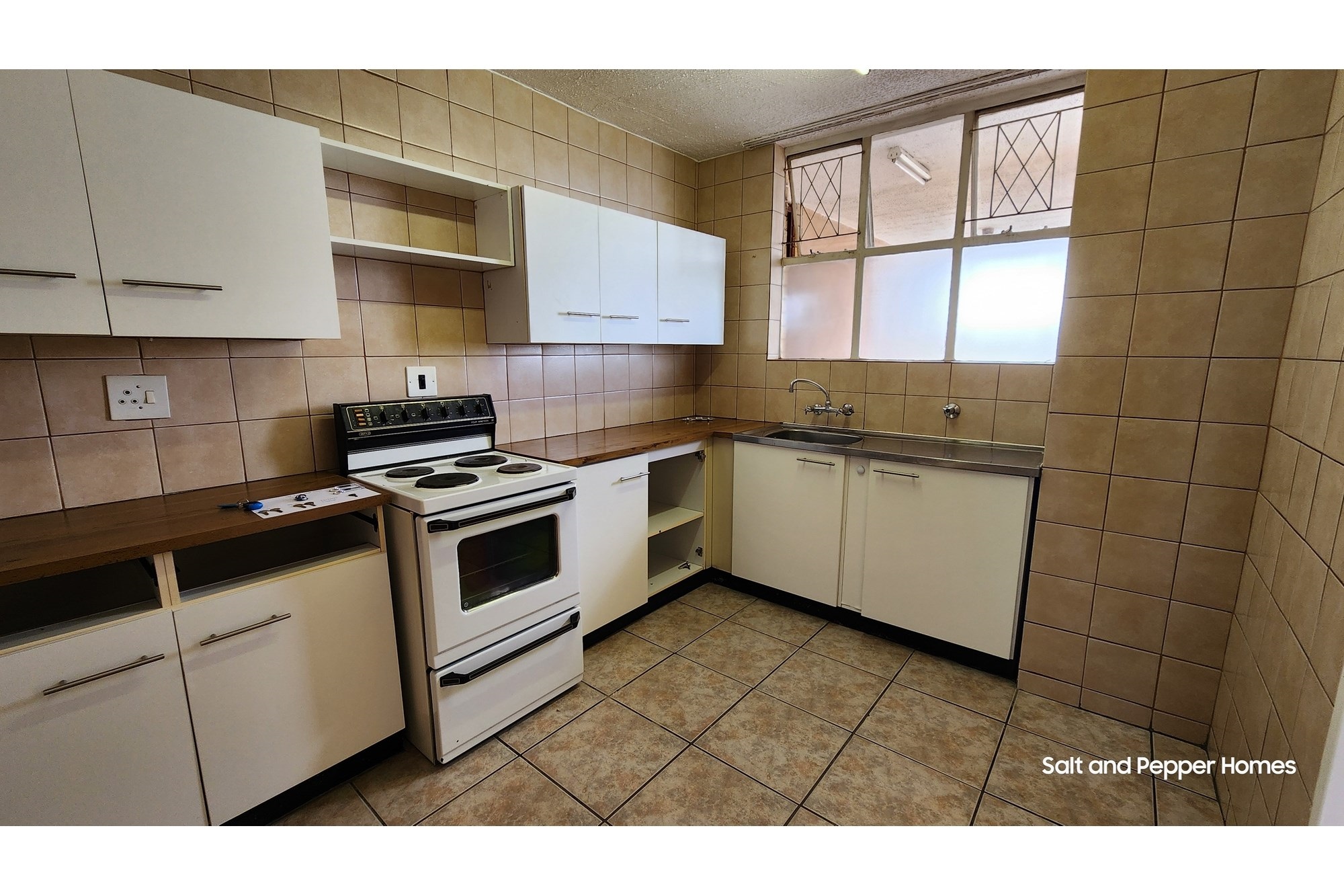 To Let 2 Bedroom Property for Rent in Queenswood Gauteng