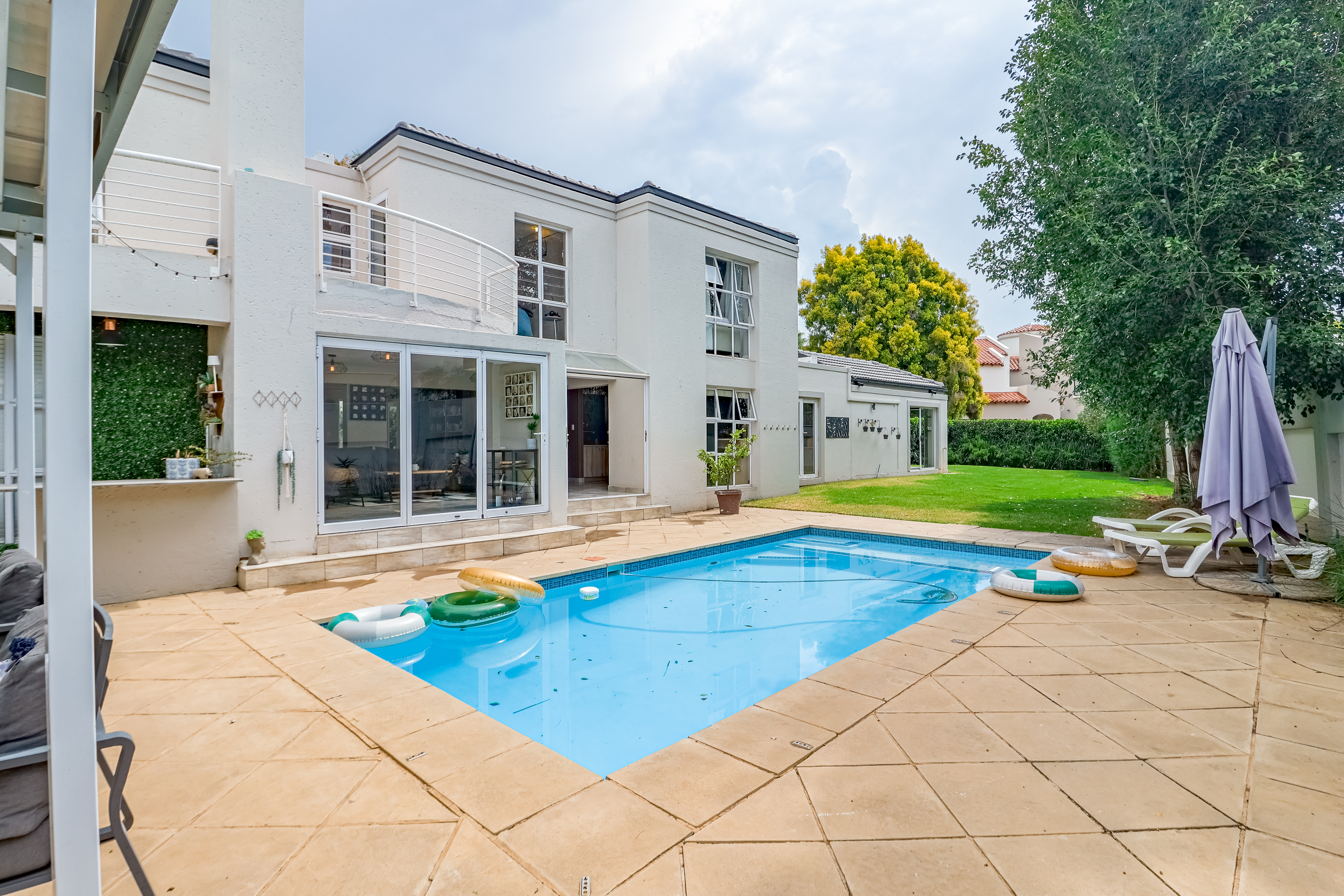 4 Bedroom Property for Sale in Silver Lakes Golf Estate Gauteng