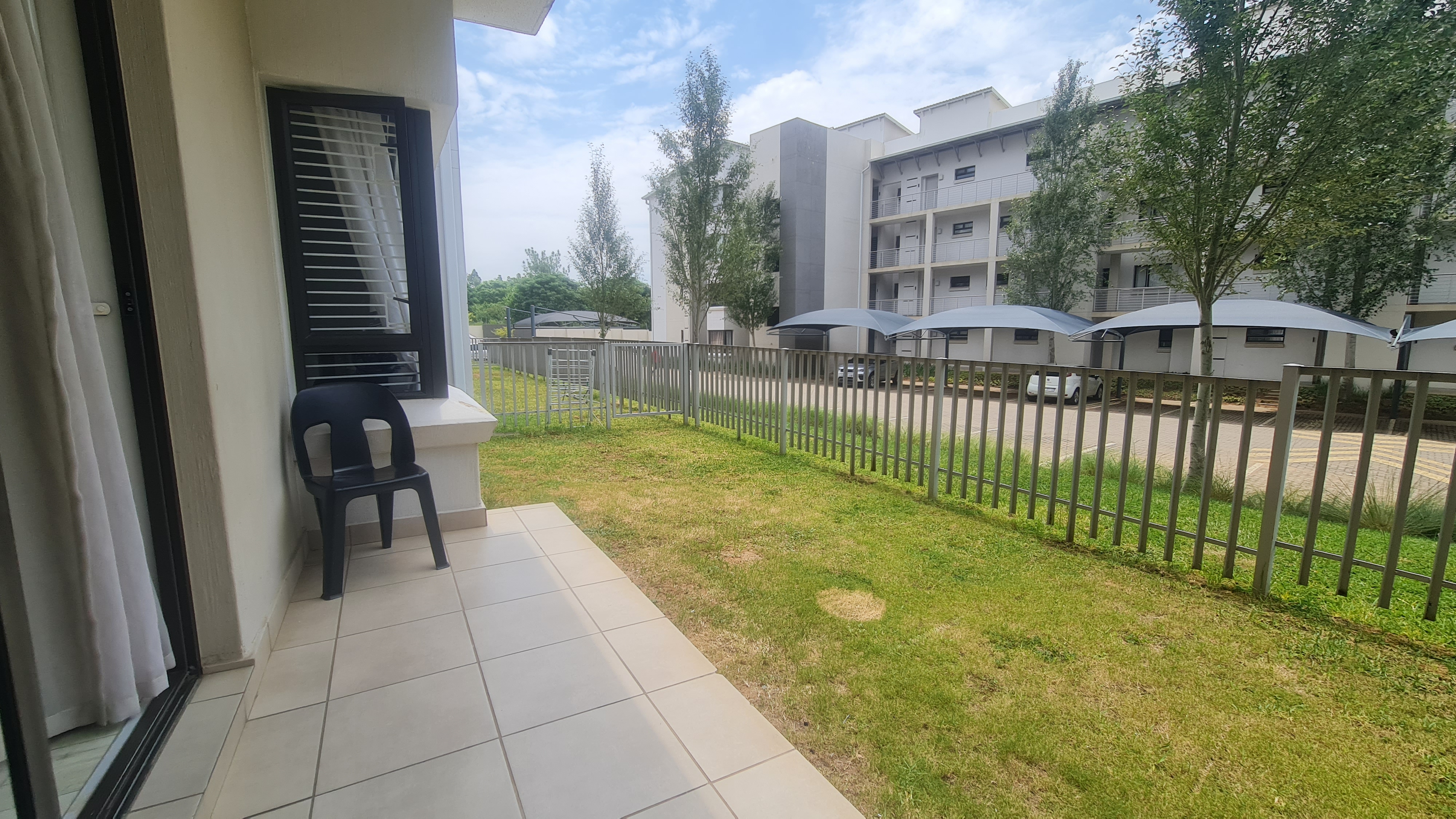 To Let 2 Bedroom Property for Rent in Broadacres Gauteng