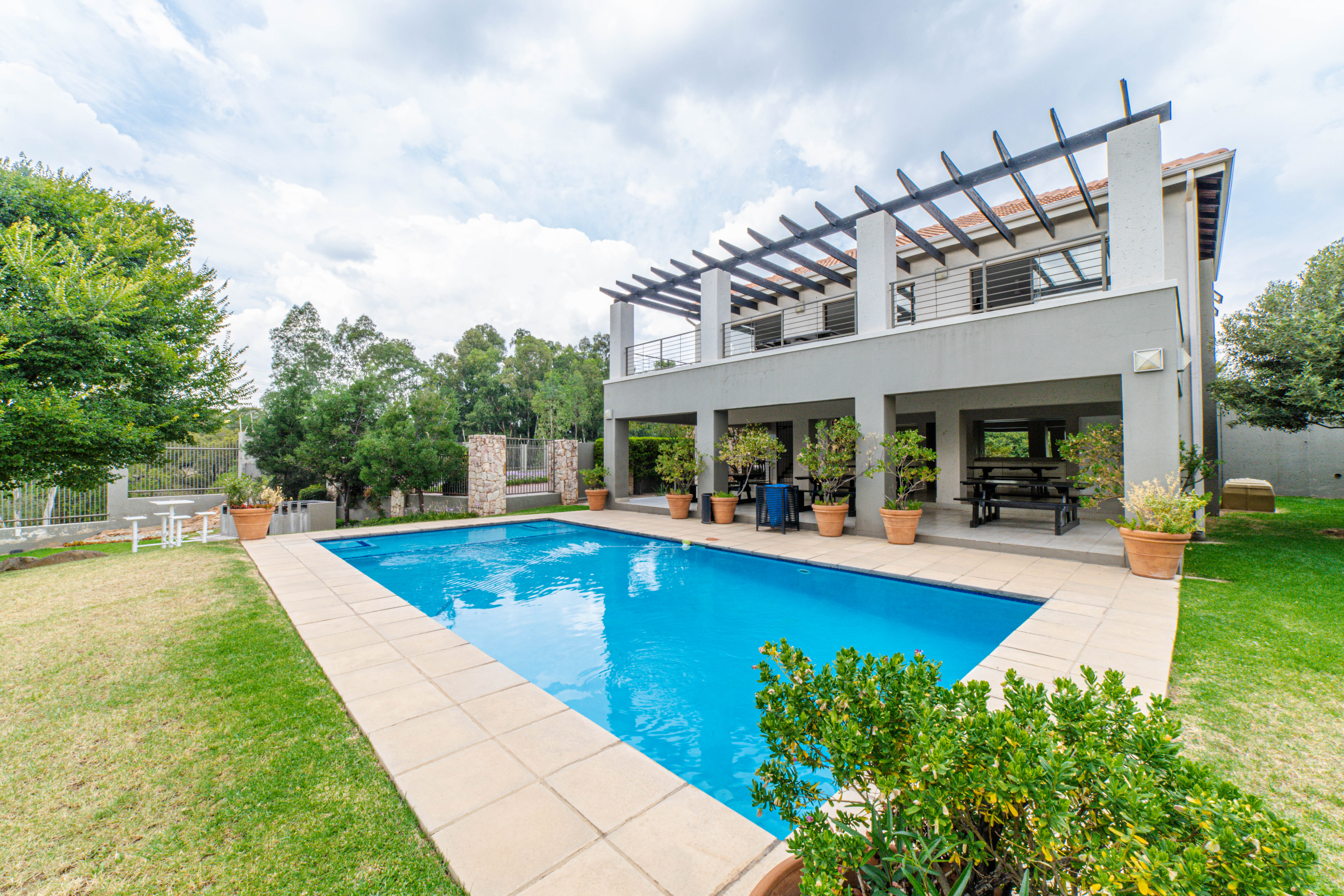 1 Bedroom Property for Sale in Lonehill Gauteng