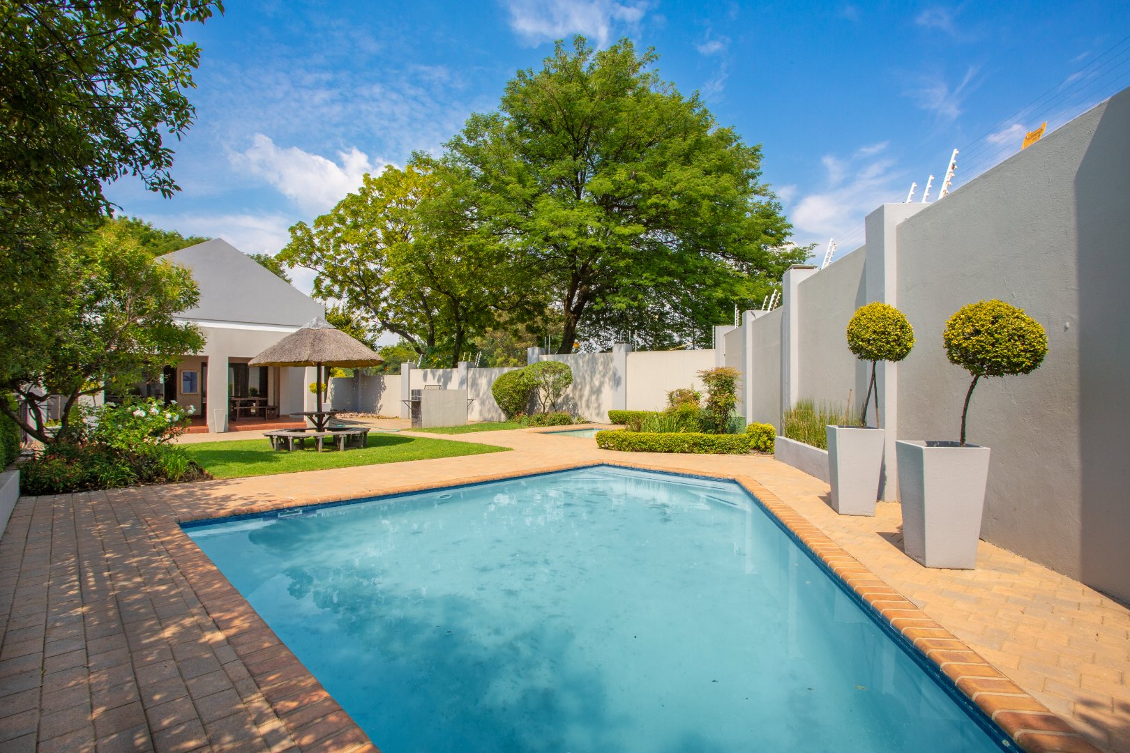 2 Bedroom Property for Sale in Magaliessig Gauteng