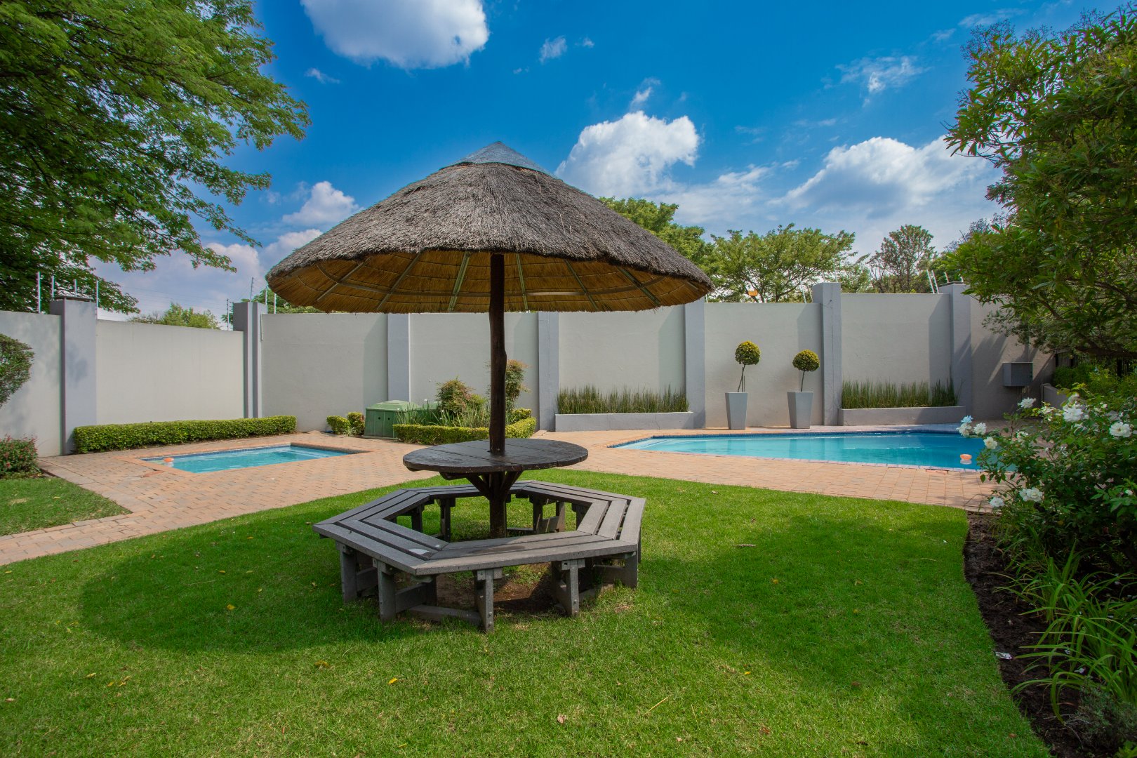 2 Bedroom Property for Sale in Magaliessig Gauteng