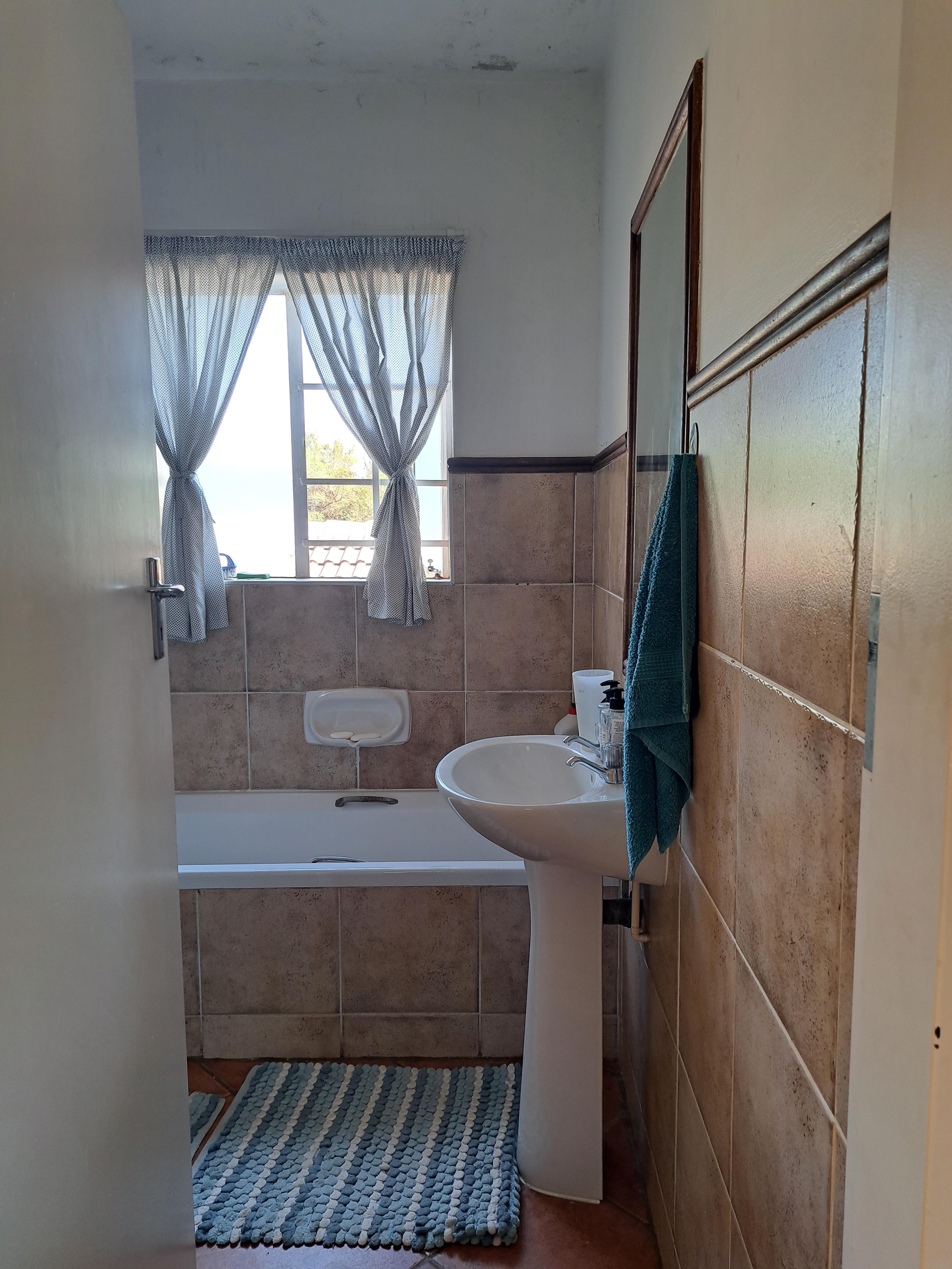 2 Bedroom Property for Sale in Eco Park Gauteng