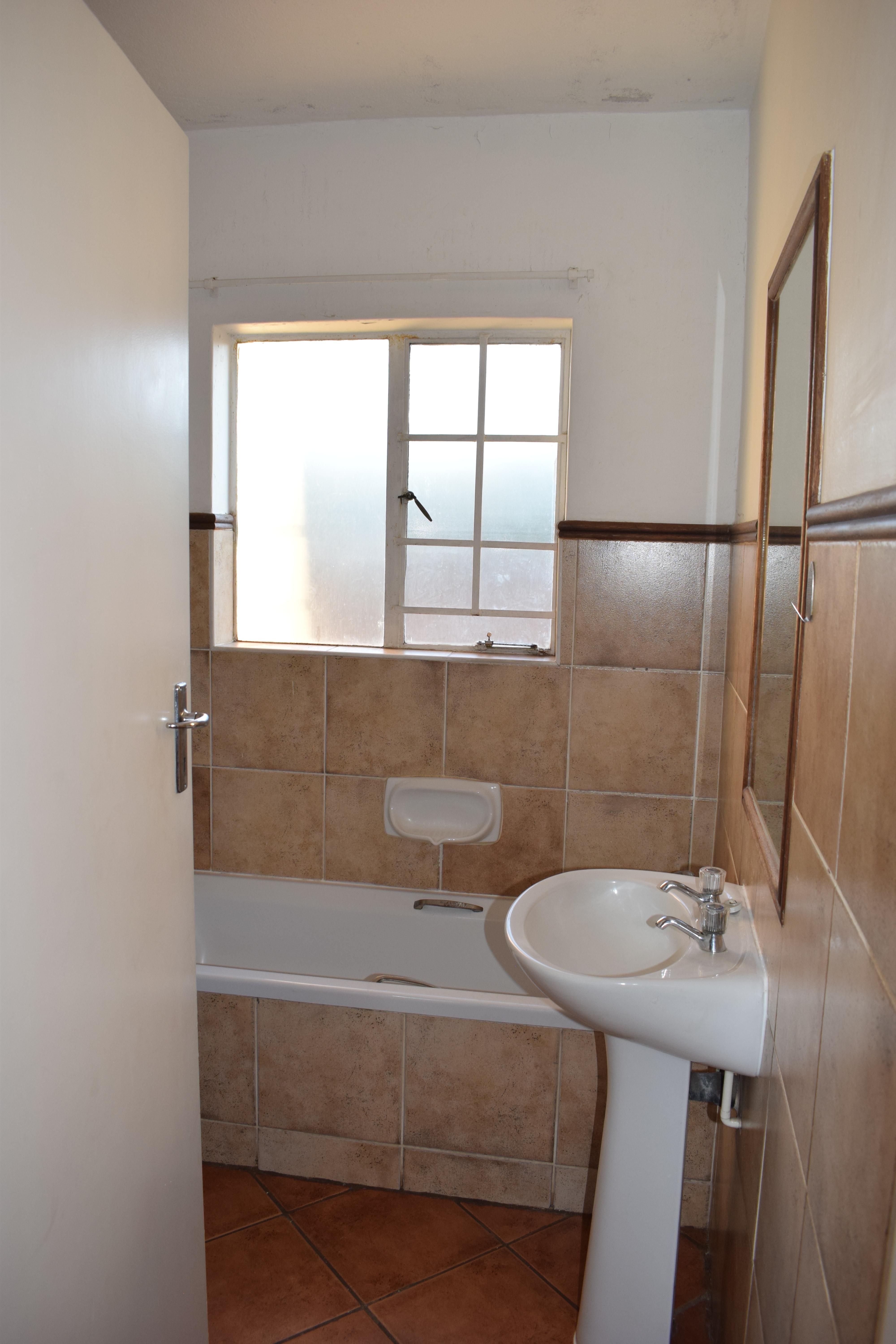 2 Bedroom Property for Sale in Eco Park Gauteng