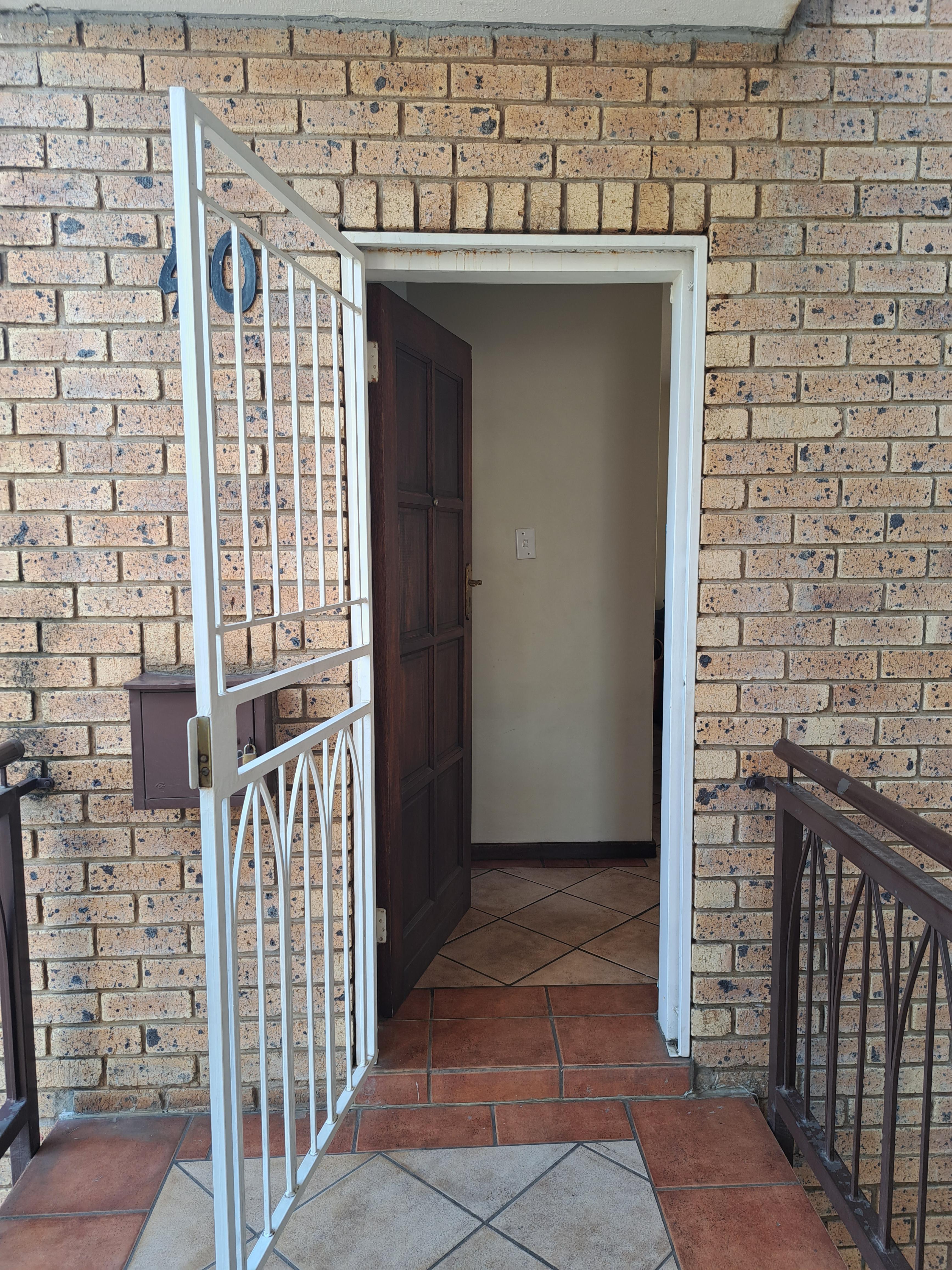 2 Bedroom Property for Sale in Eco Park Gauteng