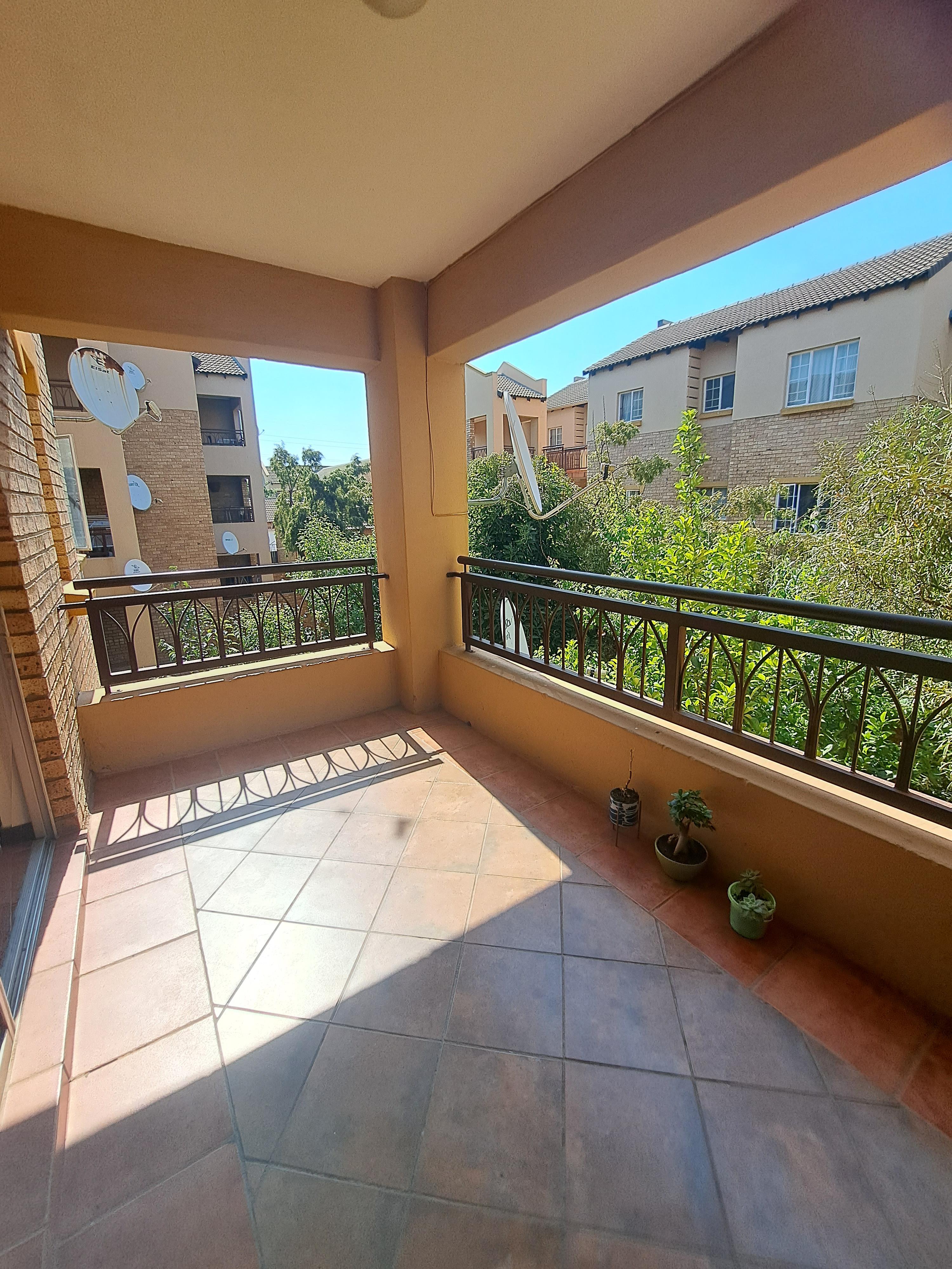 2 Bedroom Property for Sale in Eco Park Gauteng