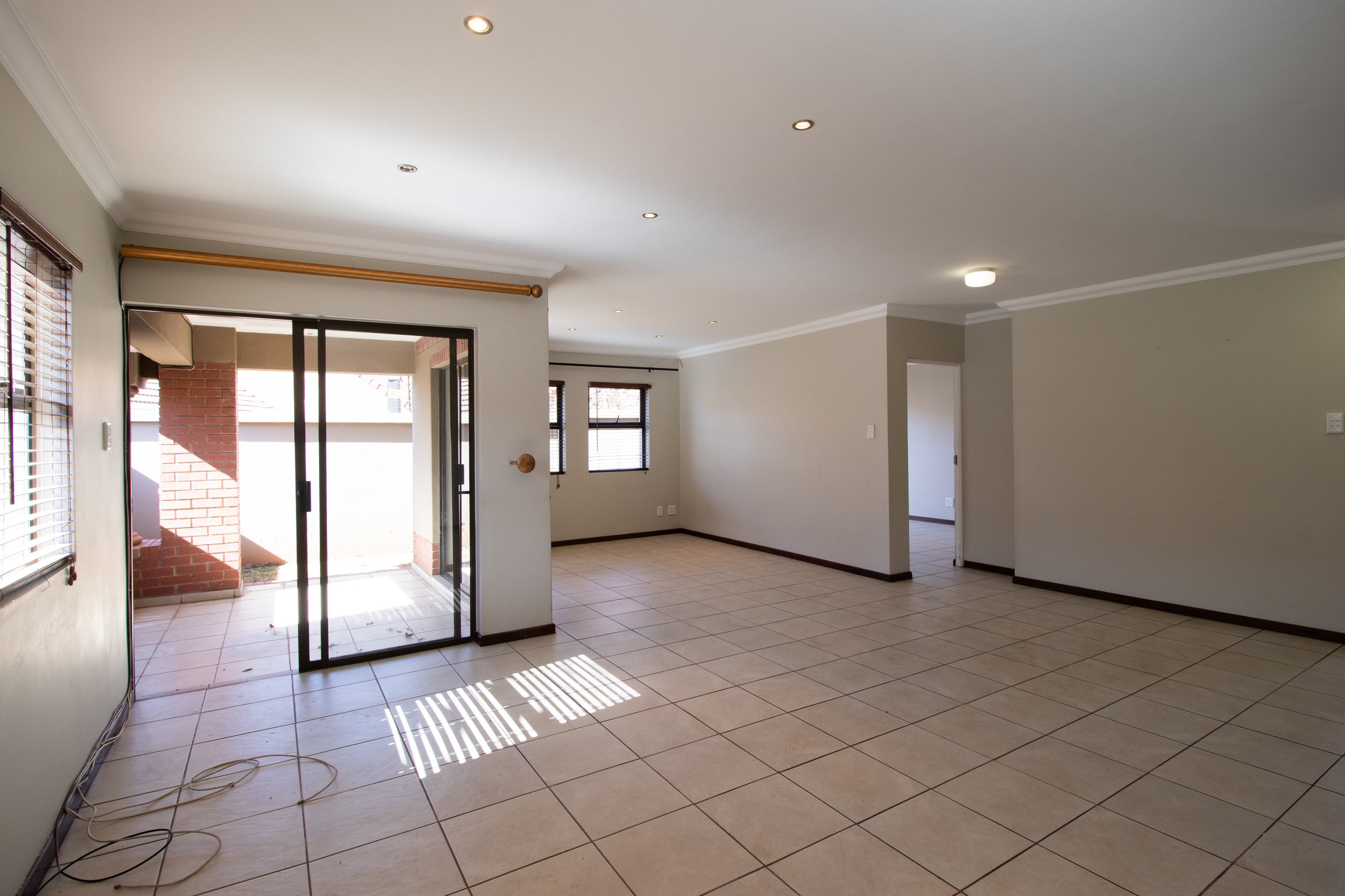 To Let 4 Bedroom Property for Rent in Rietvalleirand Gauteng