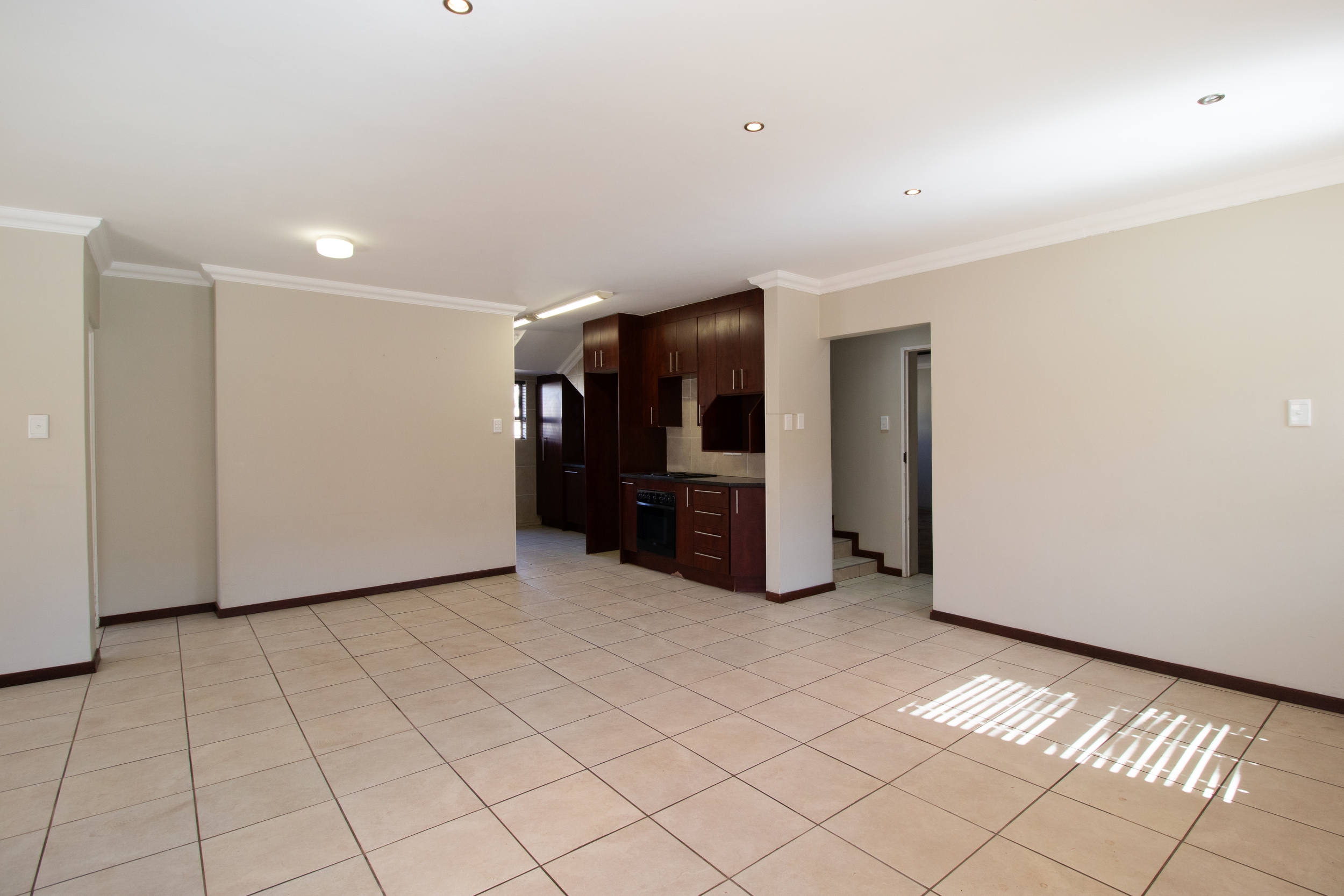 To Let 4 Bedroom Property for Rent in Rietvalleirand Gauteng