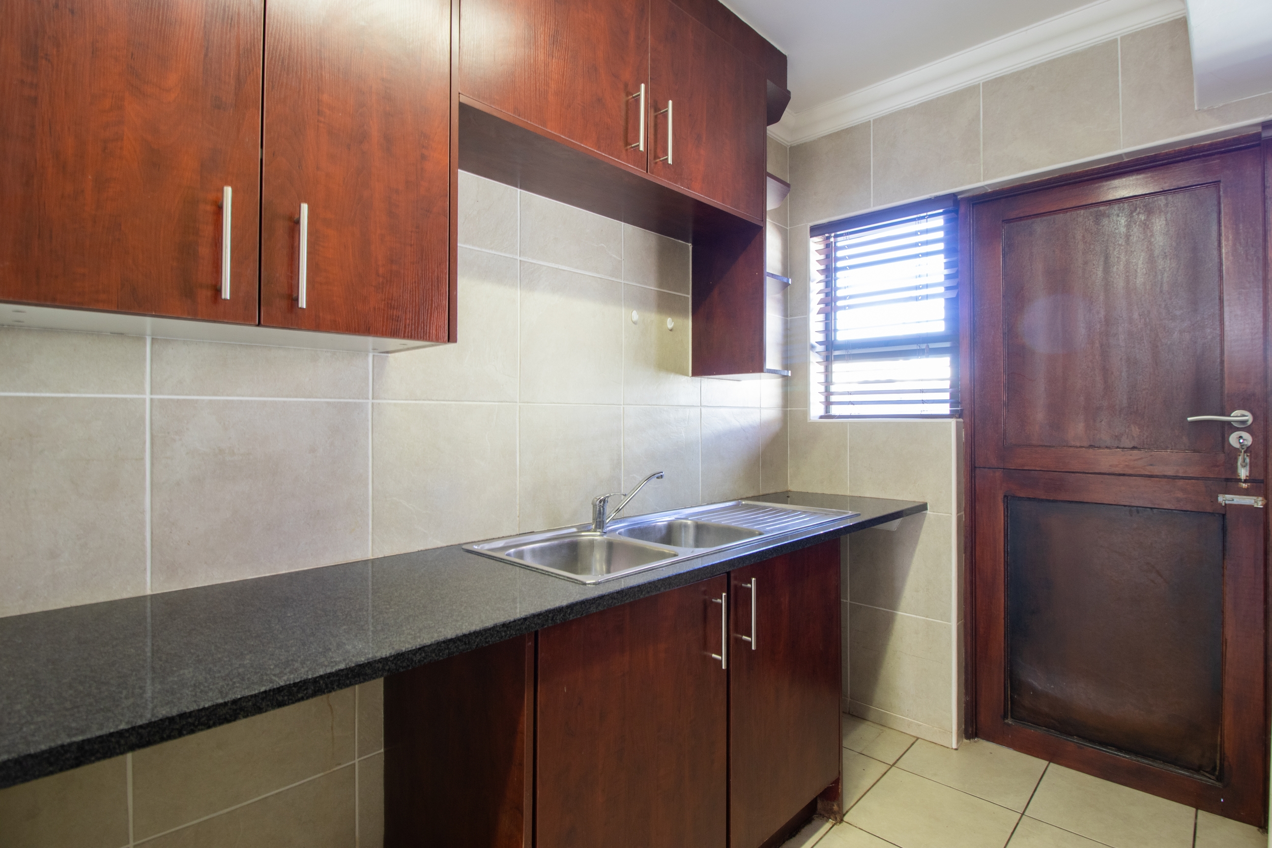 To Let 4 Bedroom Property for Rent in Rietvalleirand Gauteng