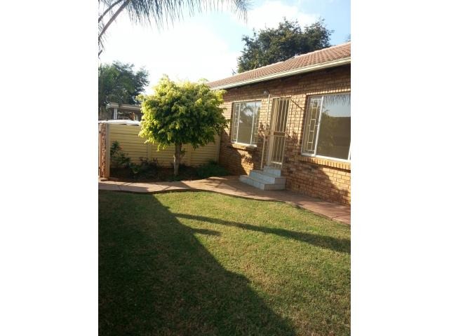 To Let 2 Bedroom Property for Rent in Ninapark Gauteng