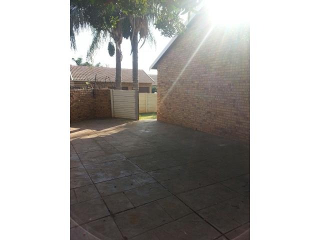 To Let 2 Bedroom Property for Rent in Ninapark Gauteng