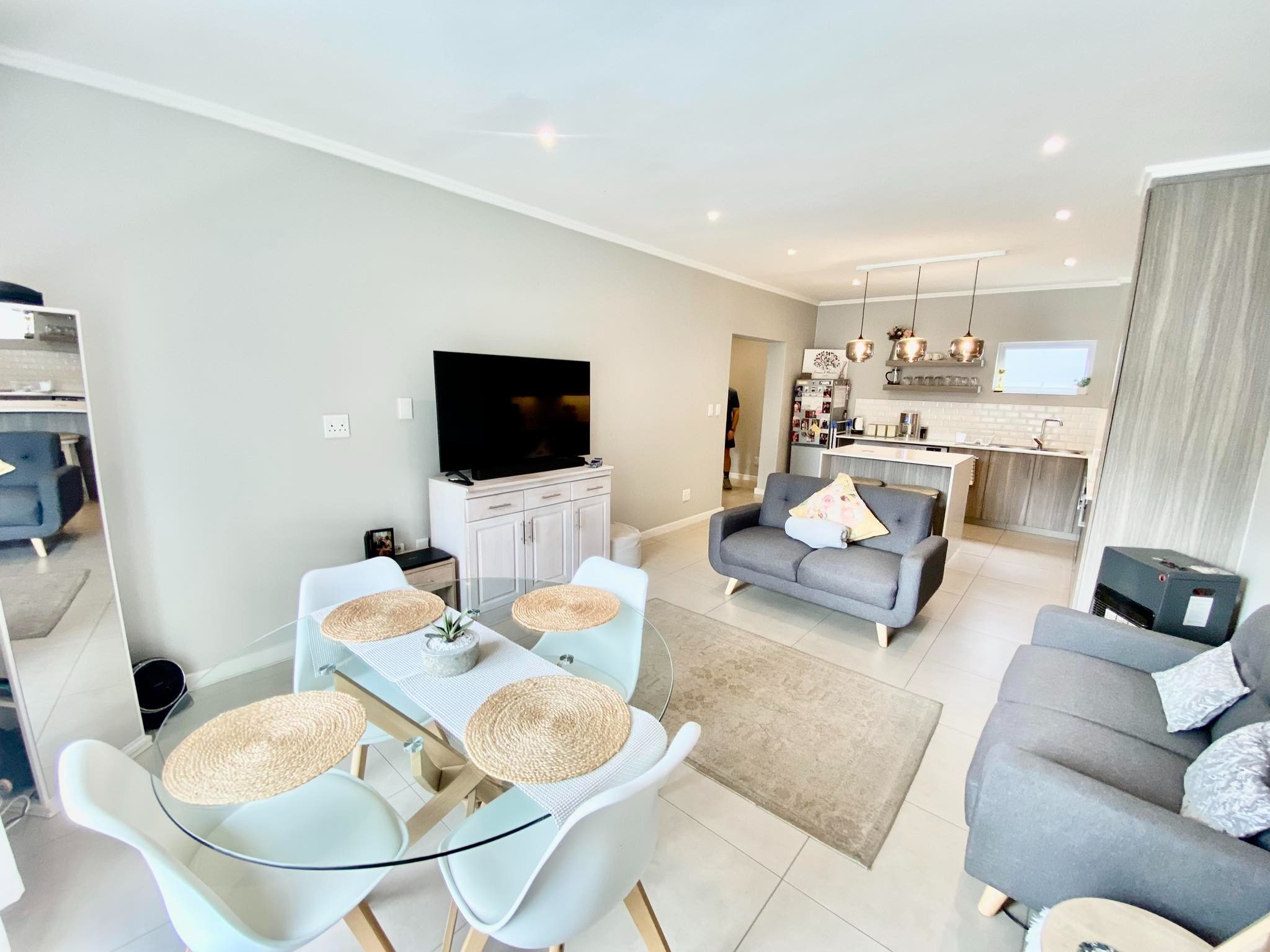 1 Bedroom Property for Sale in Morningside Gauteng