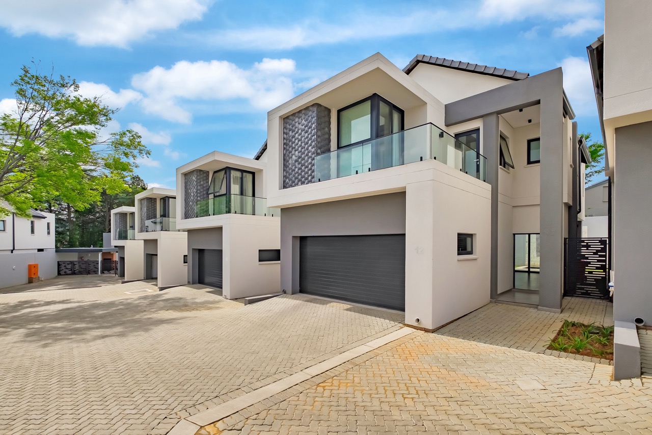 3 Bedroom Property for Sale in Bryanston Gauteng