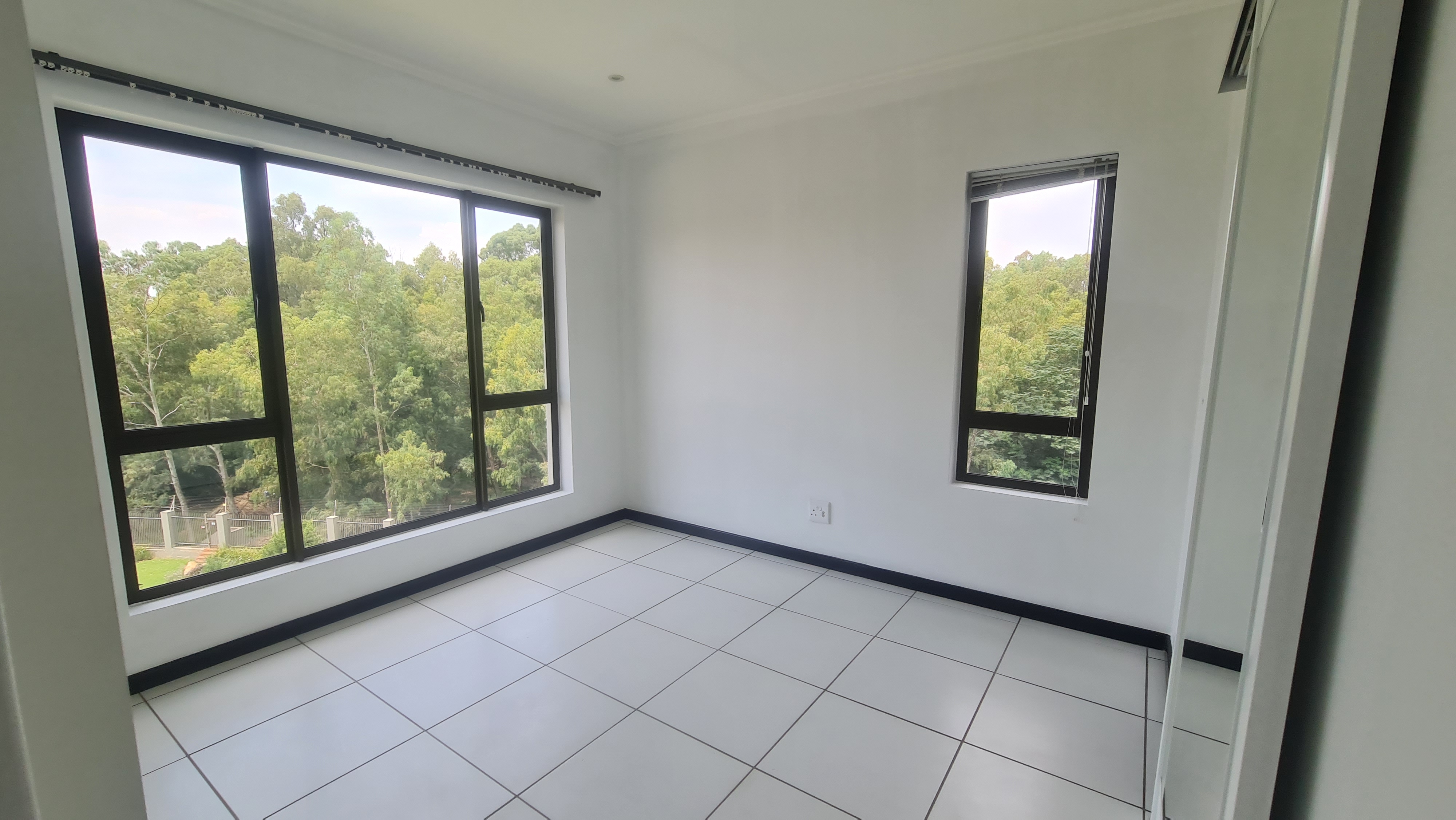 To Let 3 Bedroom Property for Rent in Lonehill Gauteng