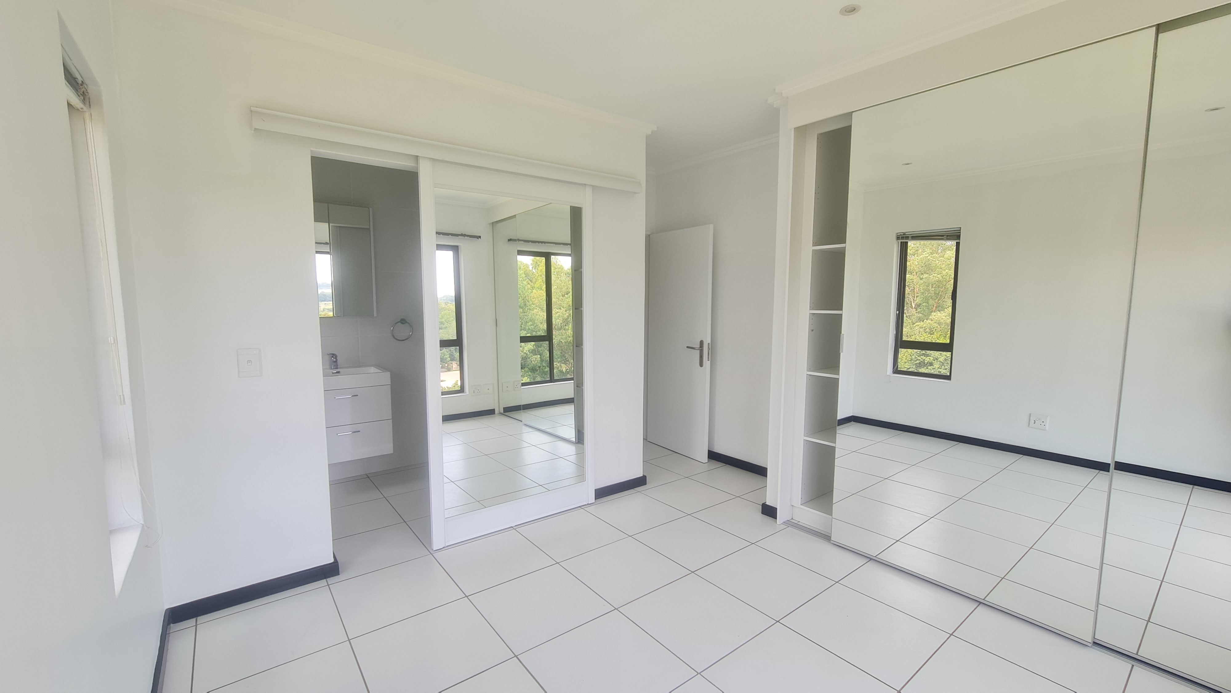 To Let 3 Bedroom Property for Rent in Lonehill Gauteng