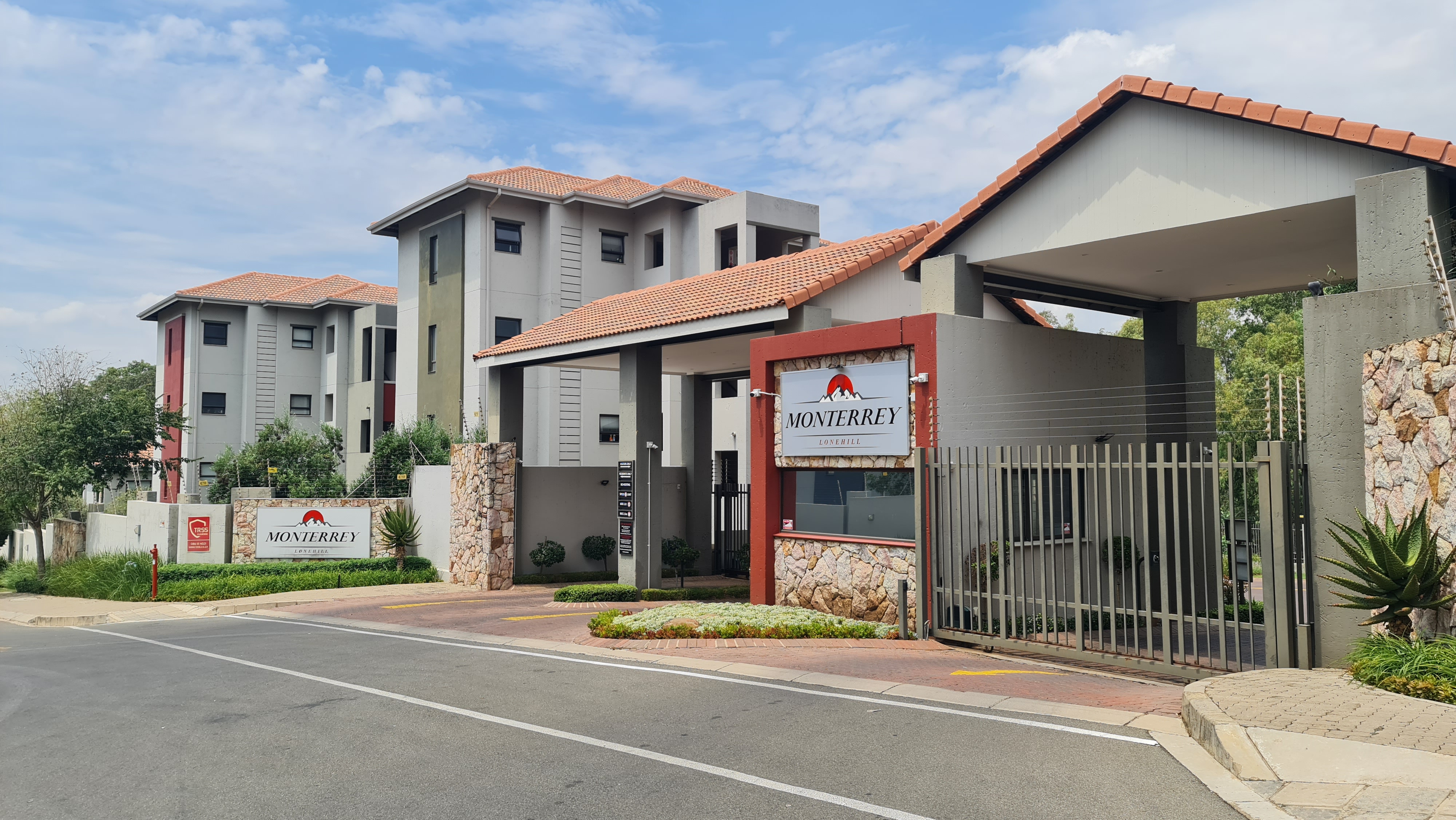 To Let 3 Bedroom Property for Rent in Lonehill Gauteng