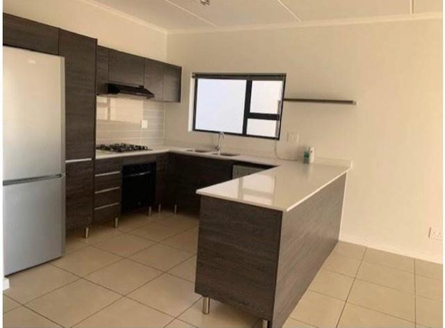 To Let 2 Bedroom Property for Rent in Olivedale Gauteng