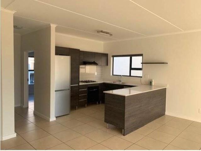 To Let 2 Bedroom Property for Rent in Olivedale Gauteng