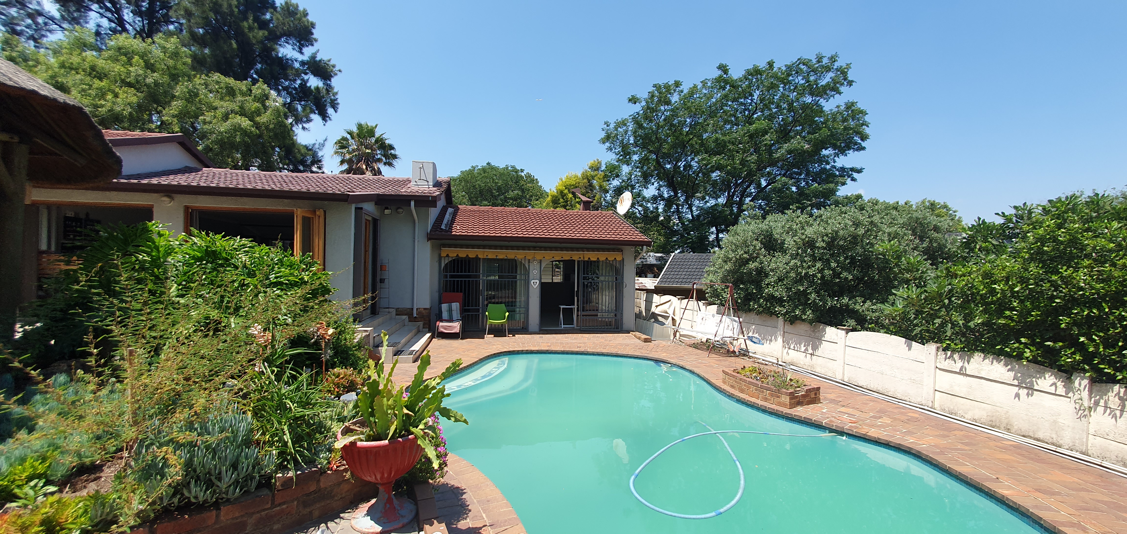 3 Bedroom Property for Sale in Brackendowns Gauteng