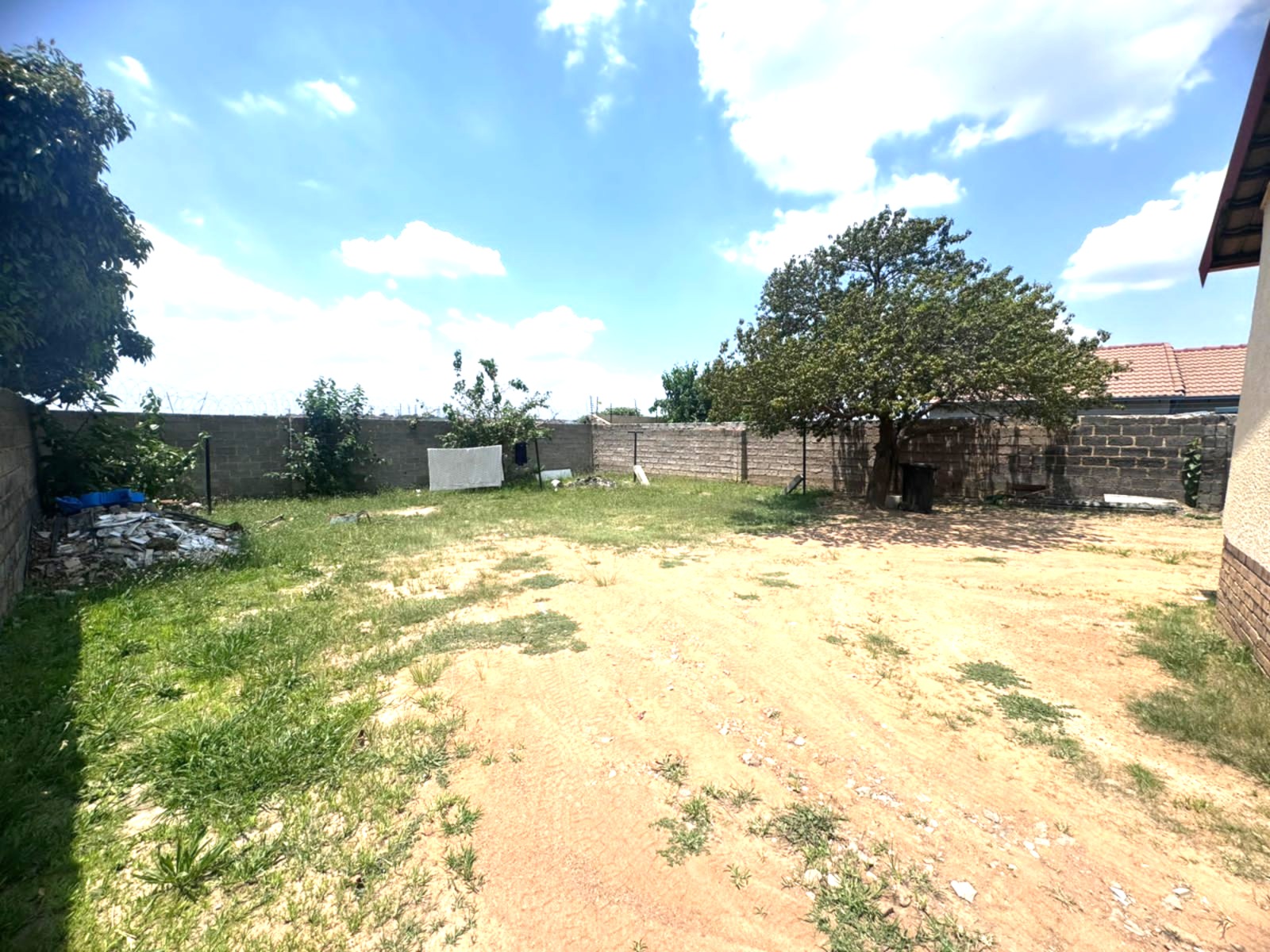 5 Bedroom Property for Sale in Norkem Park Gauteng