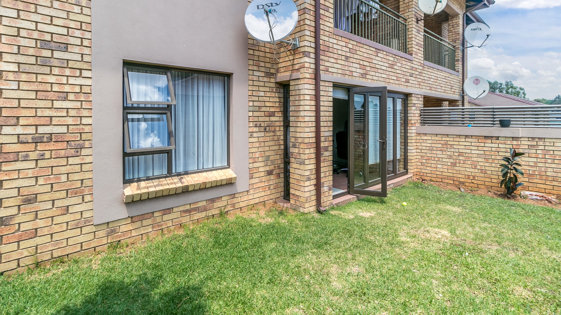 2 Bedroom Property for Sale in Ferndale Gauteng