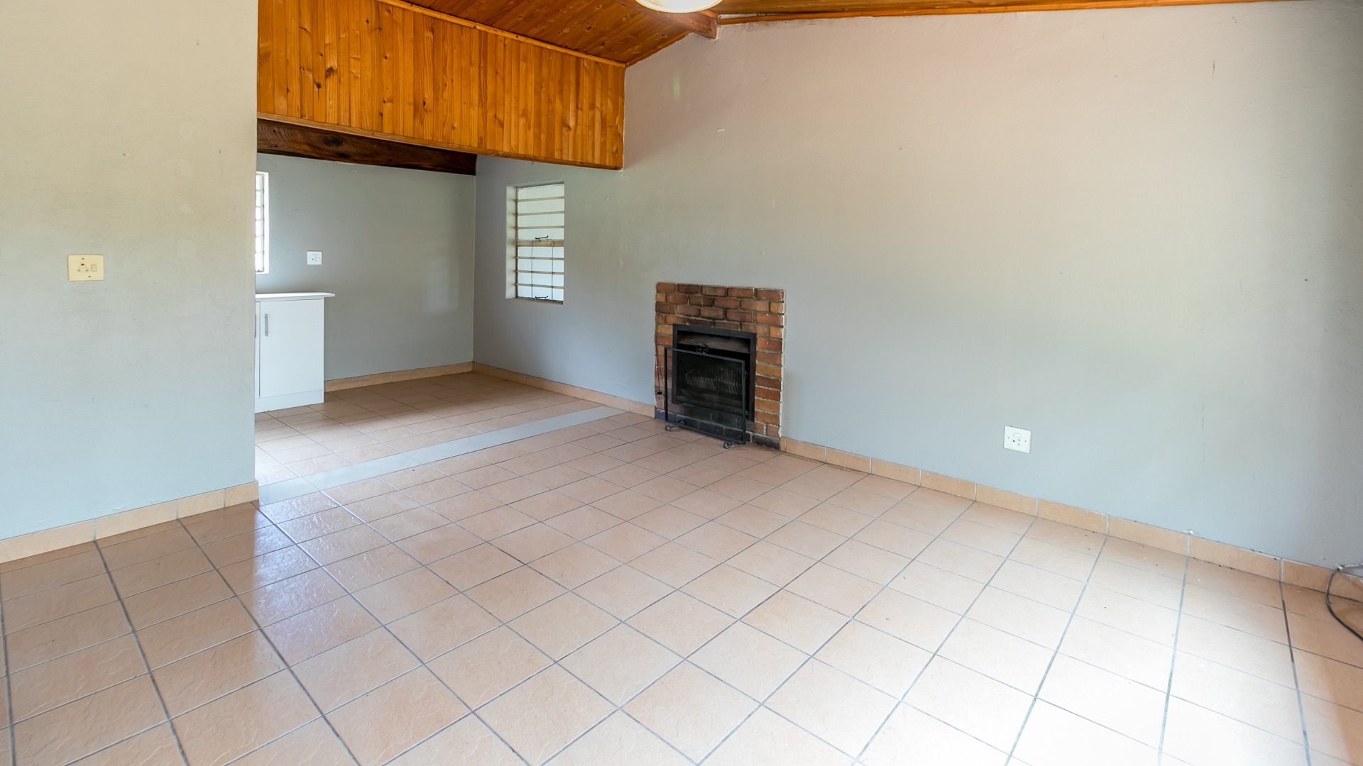 To Let 3 Bedroom Property for Rent in Glen Austin Gauteng