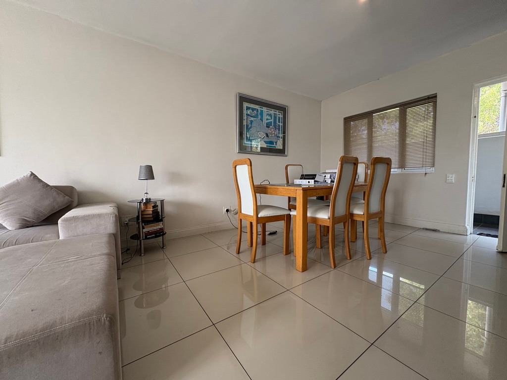 To Let 2 Bedroom Property for Rent in Illovo Gauteng