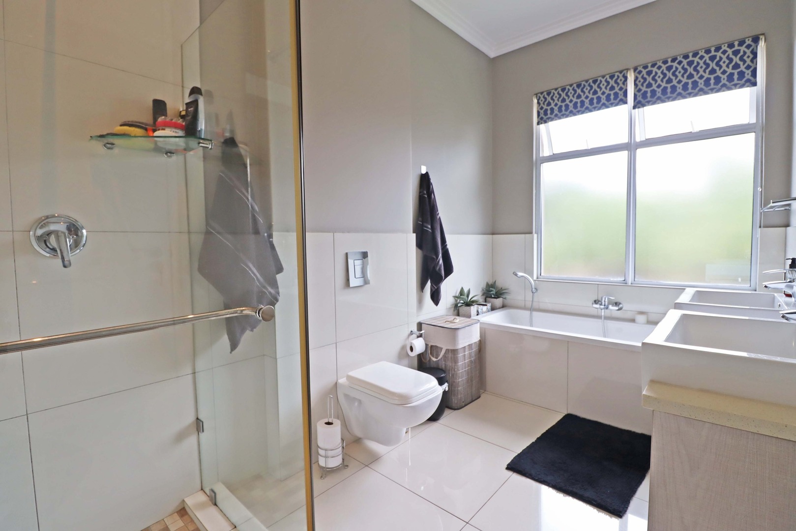 2 Bedroom Property for Sale in Bryanston Gauteng