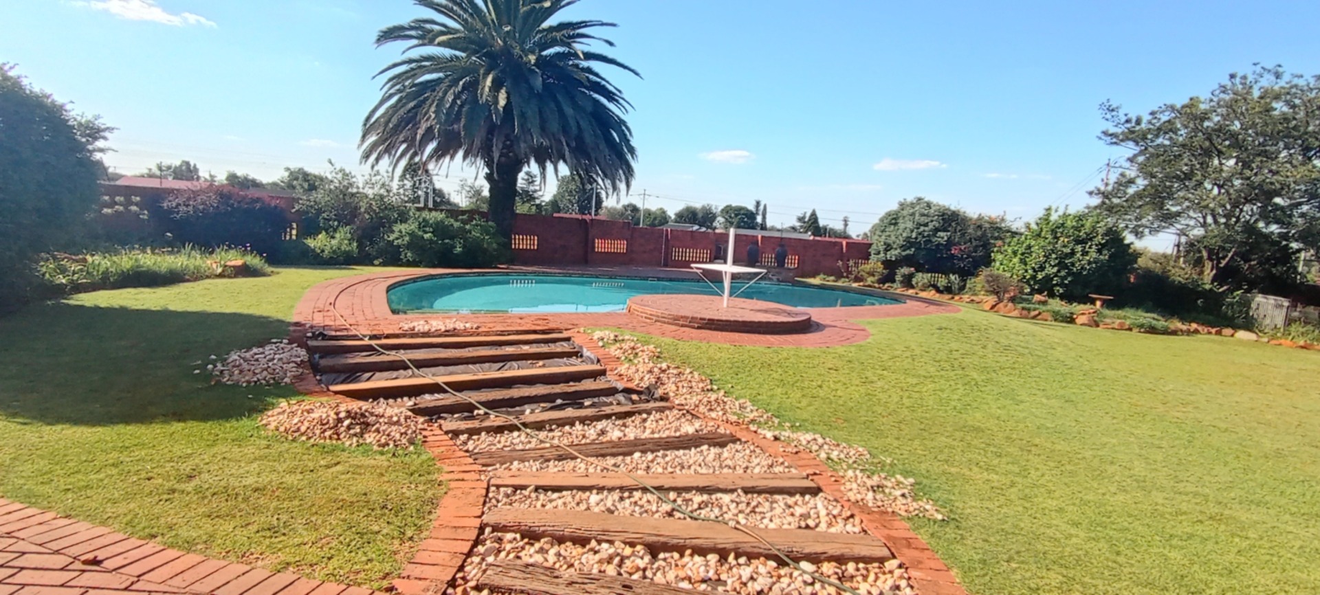 8 Bedroom Property for Sale in Daggafontein Gauteng