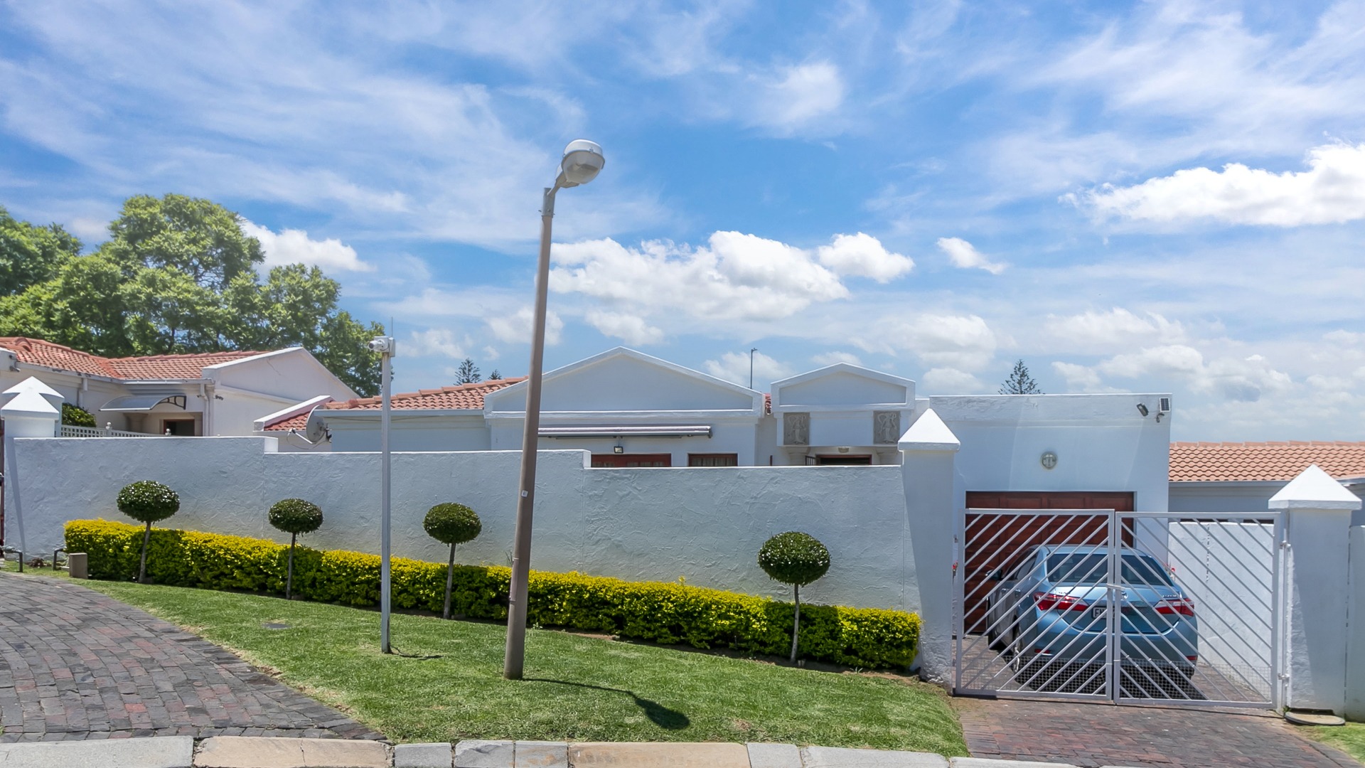 2 Bedroom Property for Sale in Halfway Gardens Gauteng