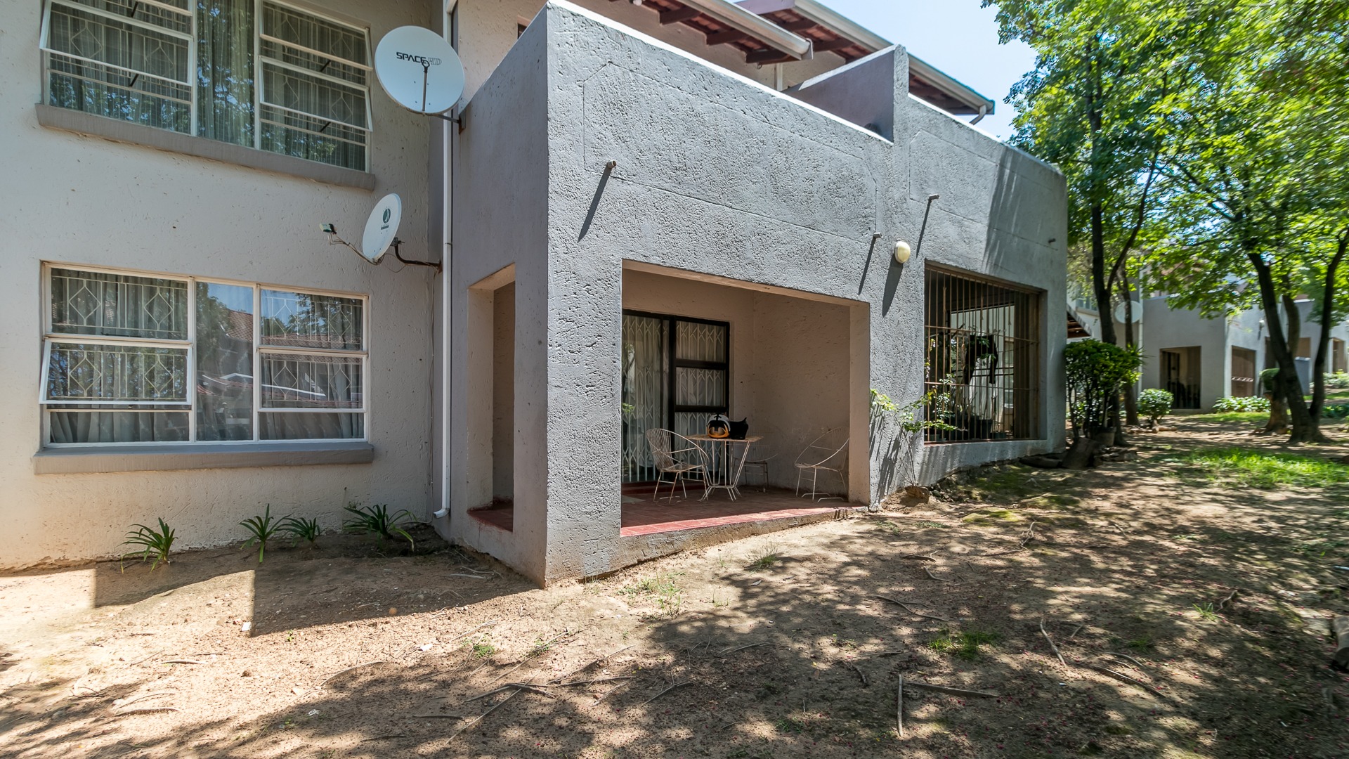 2 Bedroom Property for Sale in Buccleuch Gauteng