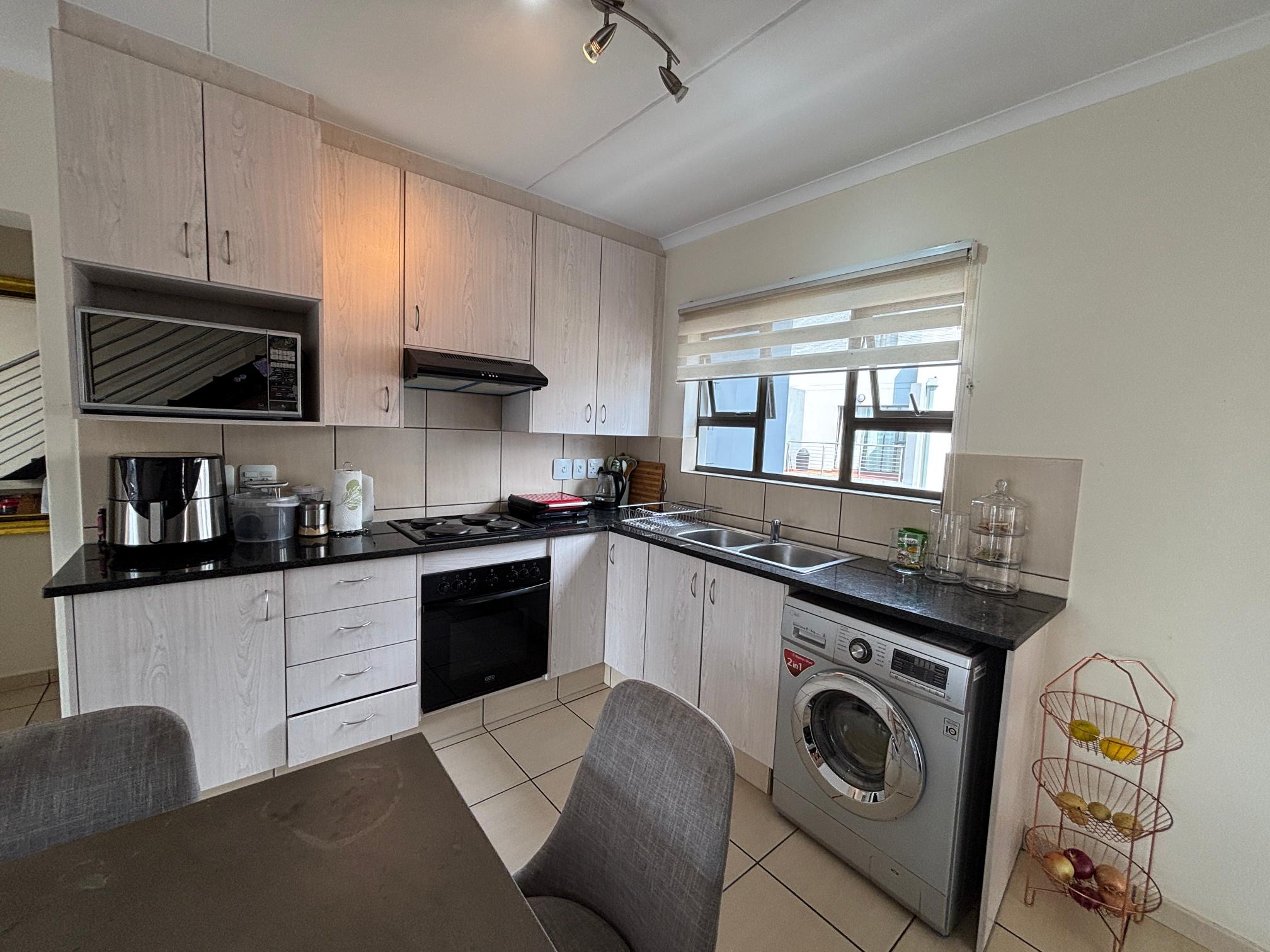 3 Bedroom Property for Sale in Barbeque Downs Gauteng