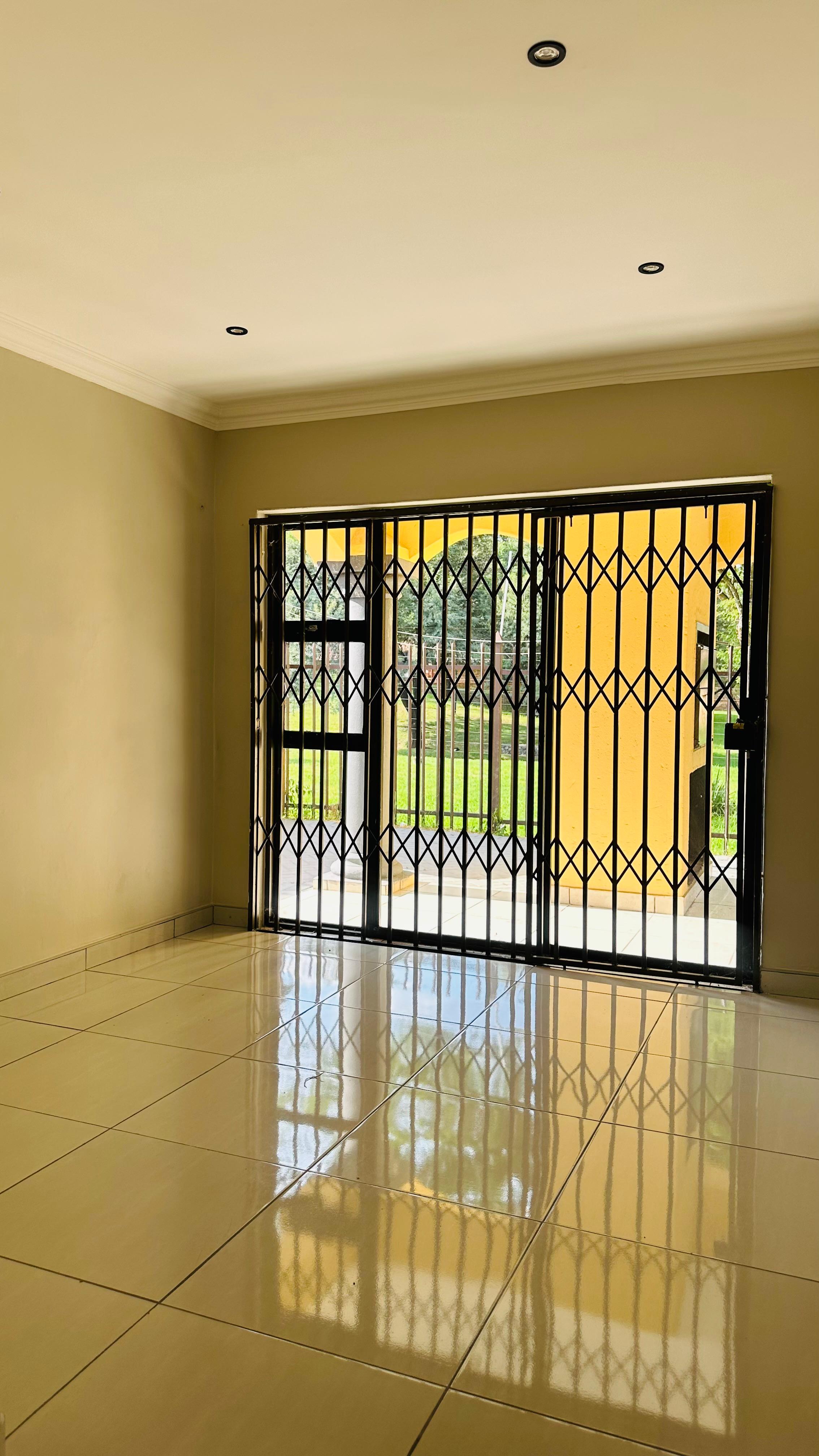 5 Bedroom Property for Sale in Van Riebeeck Park Gauteng