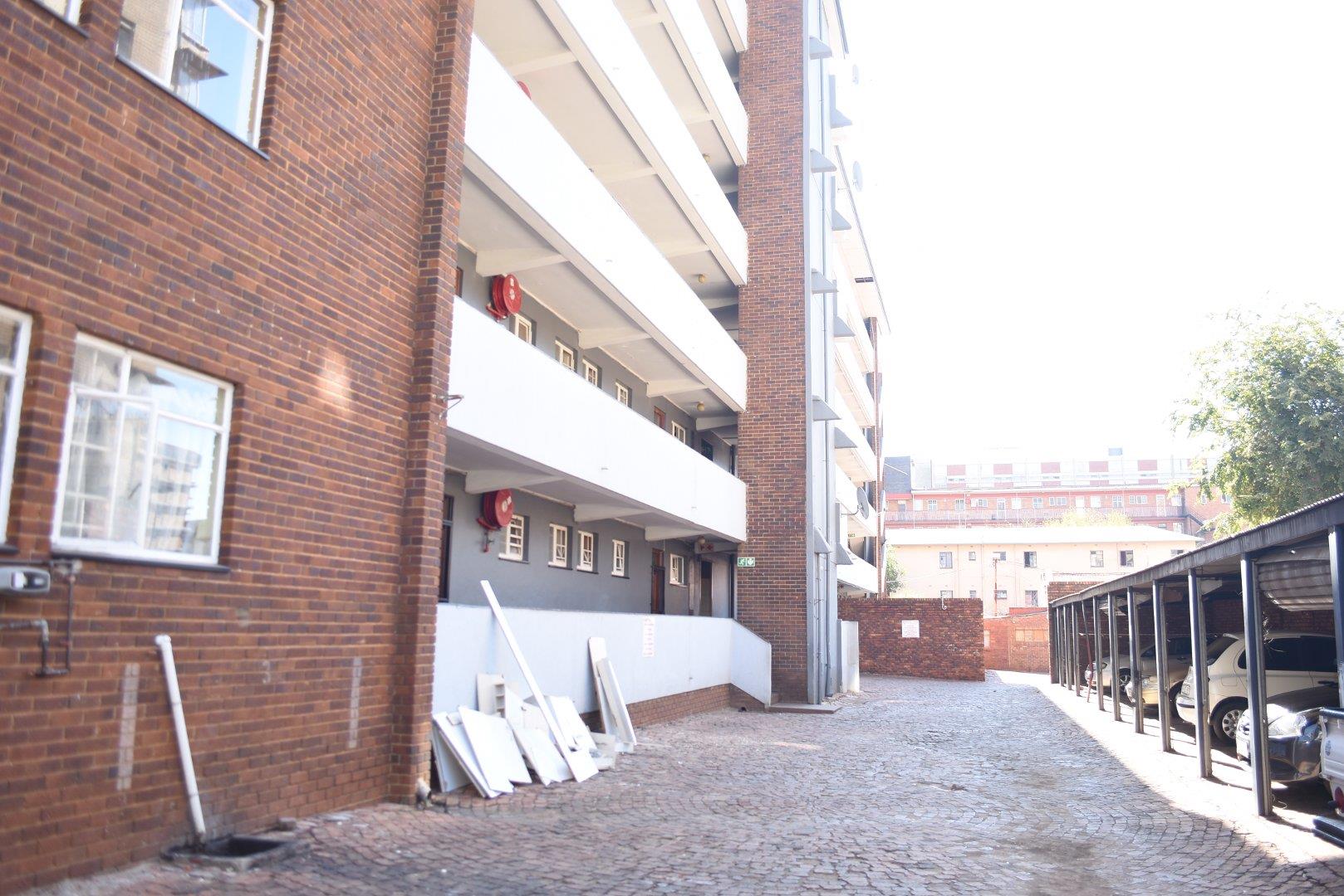 2 Bedroom Property for Sale in Pretoria Central Gauteng