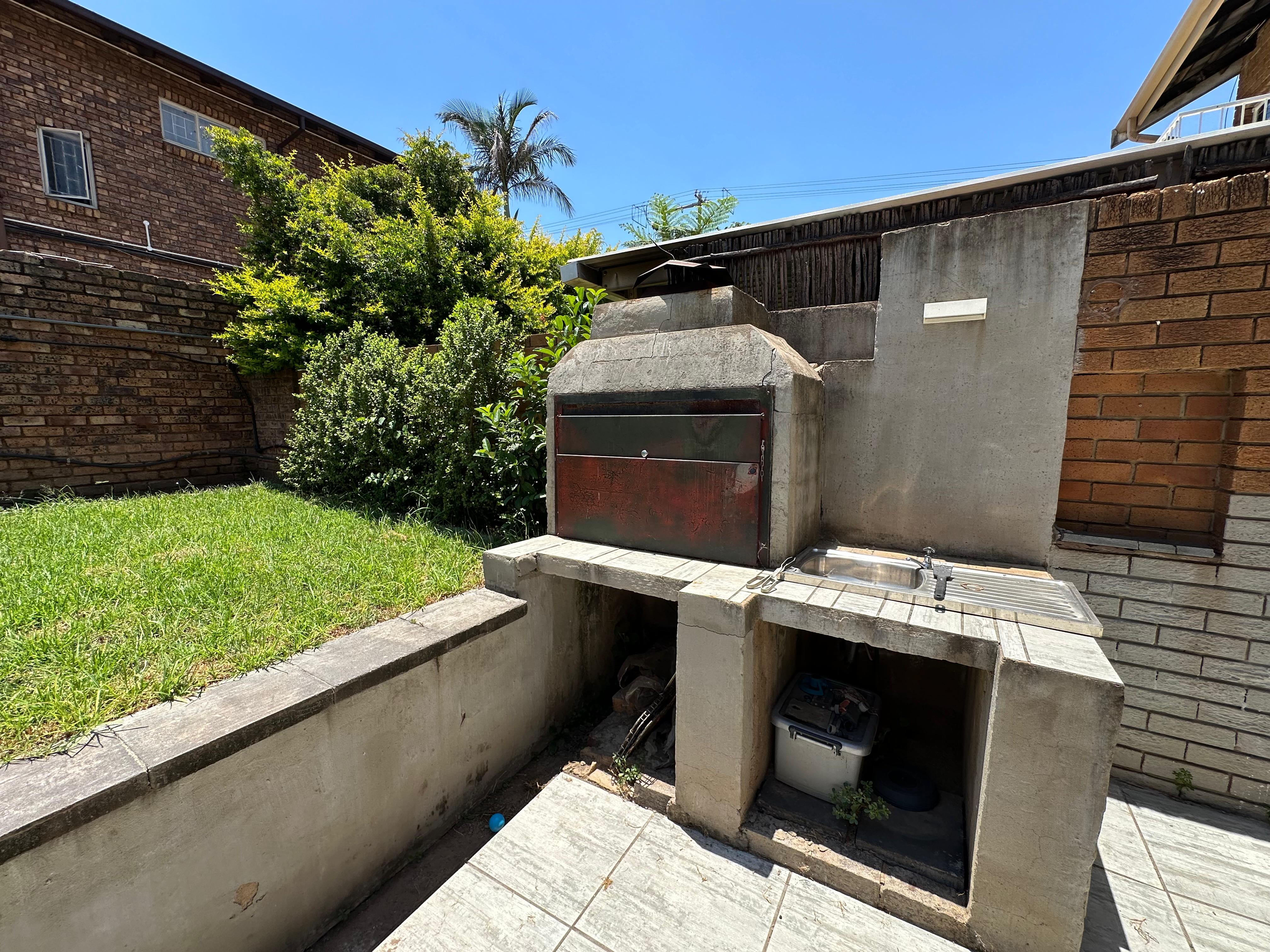 3 Bedroom Property for Sale in Villieria Gauteng