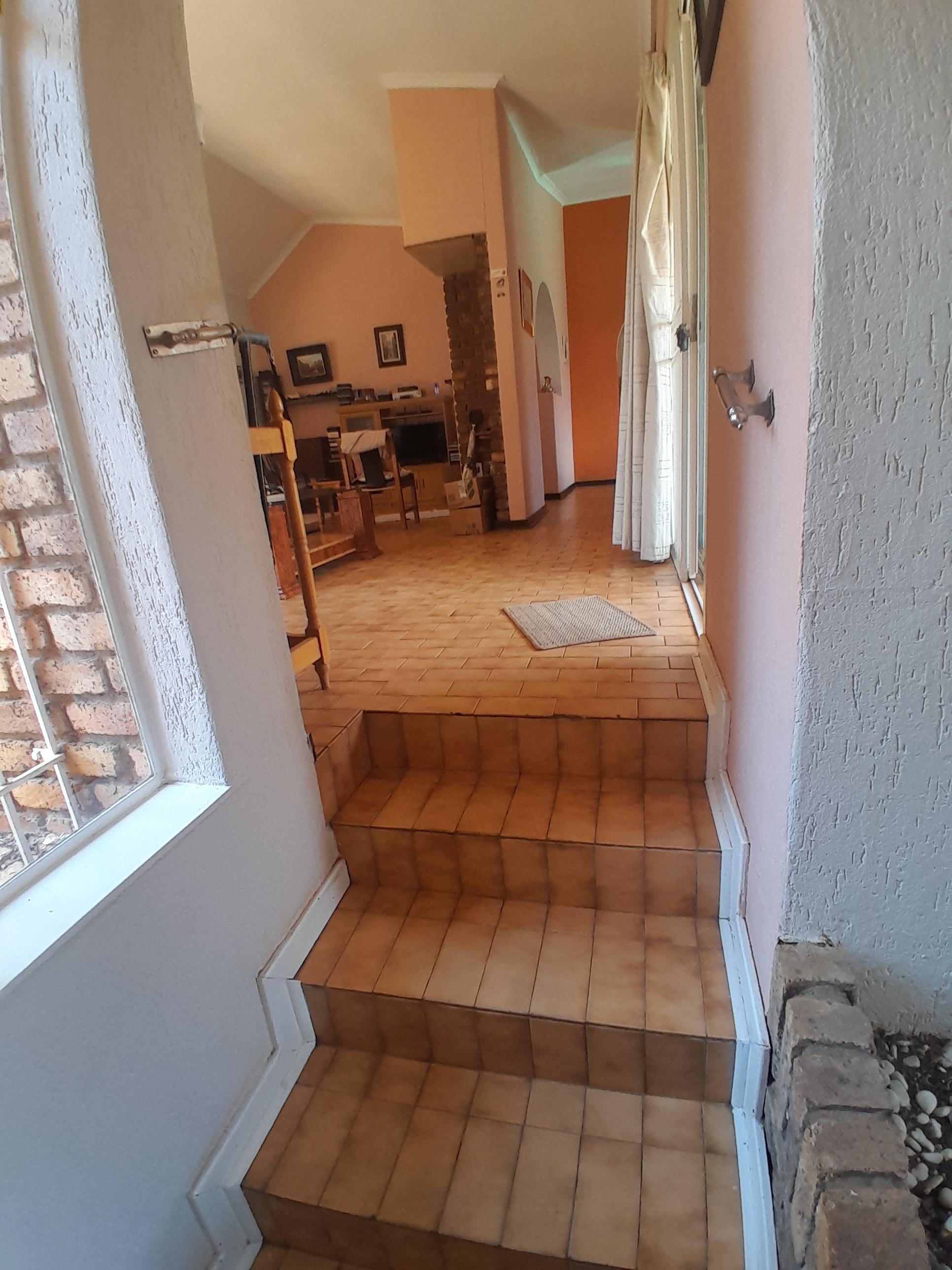 3 Bedroom Property for Sale in Helderkruin View Gauteng