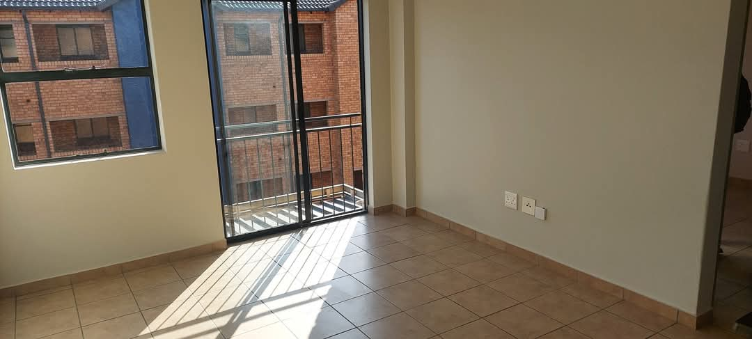 2 Bedroom Property for Sale in Olifantsvlei Gauteng