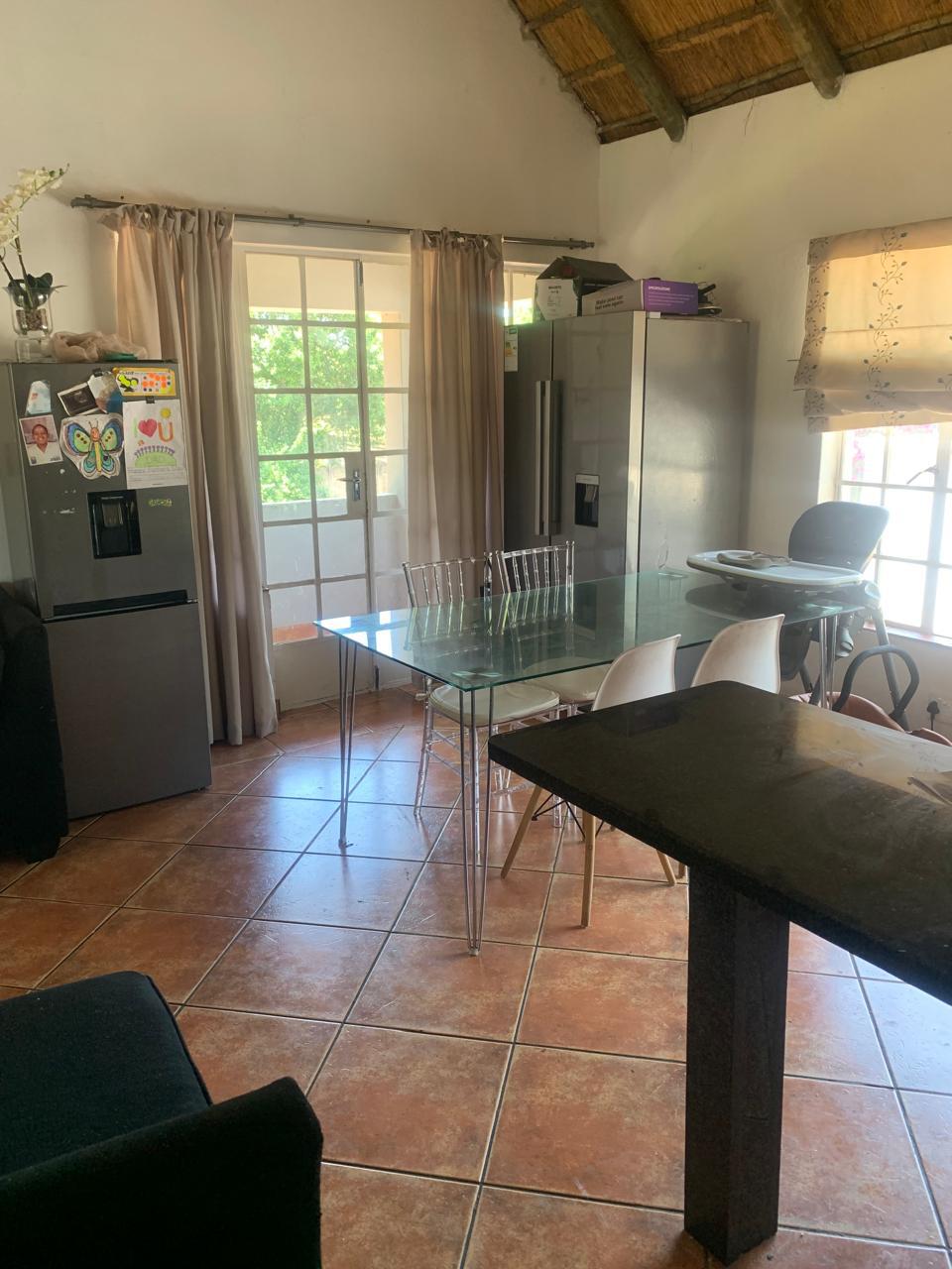 To Let 2 Bedroom Property for Rent in Glen Austin Gauteng