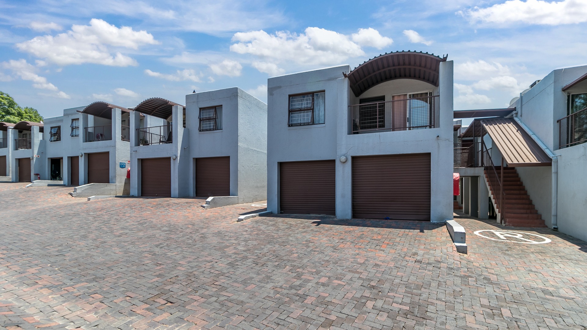 2 Bedroom Property for Sale in Vorna Valley Gauteng