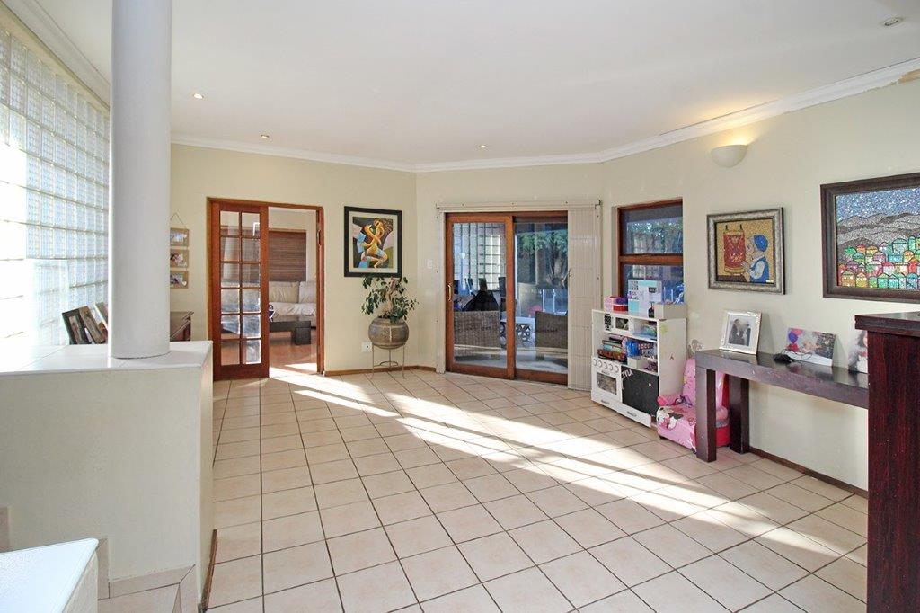 4 Bedroom Property for Sale in Dowerglen Ext 5 Gauteng