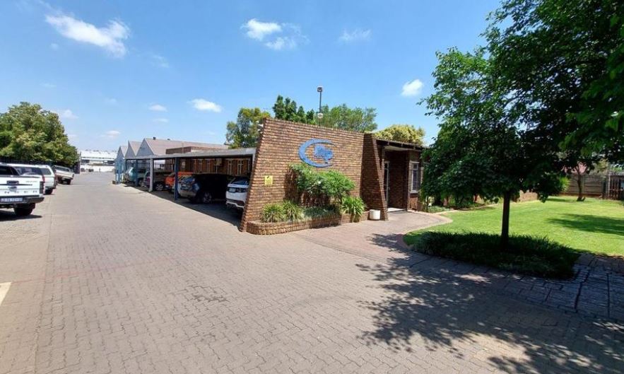 Commercial Property for Sale in Clayville Gauteng