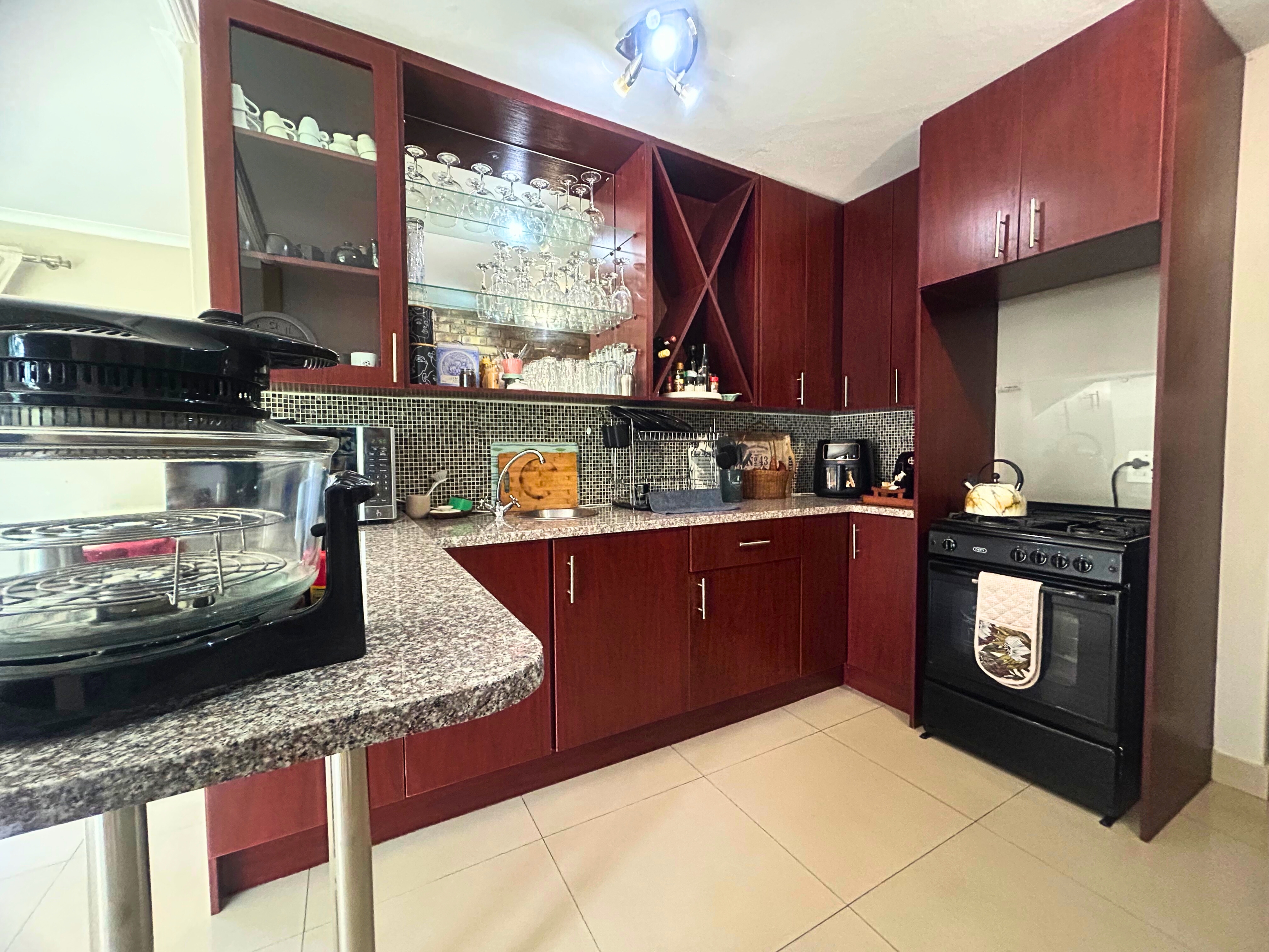 6 Bedroom Property for Sale in The Reeds Gauteng