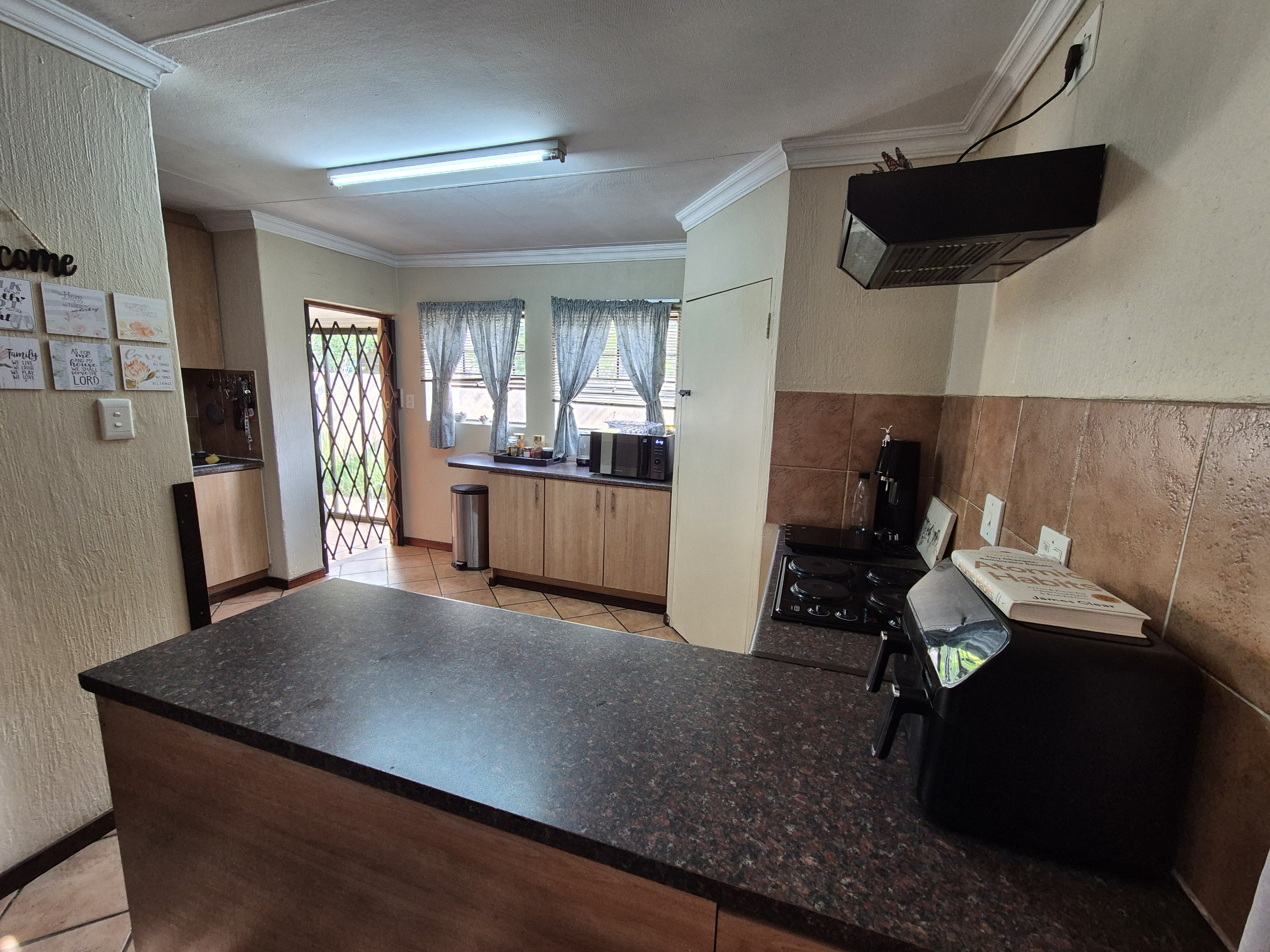 3 Bedroom Property for Sale in Eldoraigne Gauteng