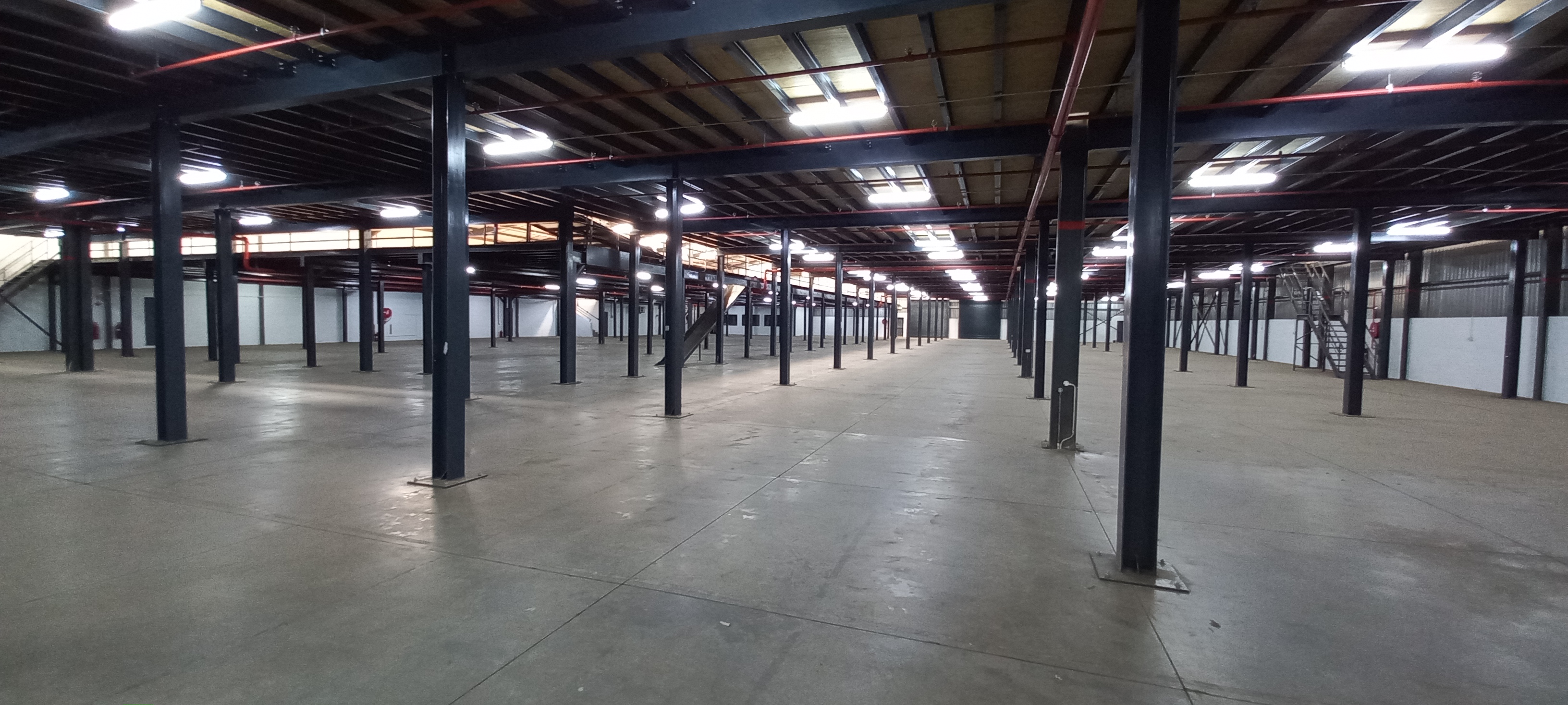 To Let commercial Property for Rent in Gosforth Park Gauteng