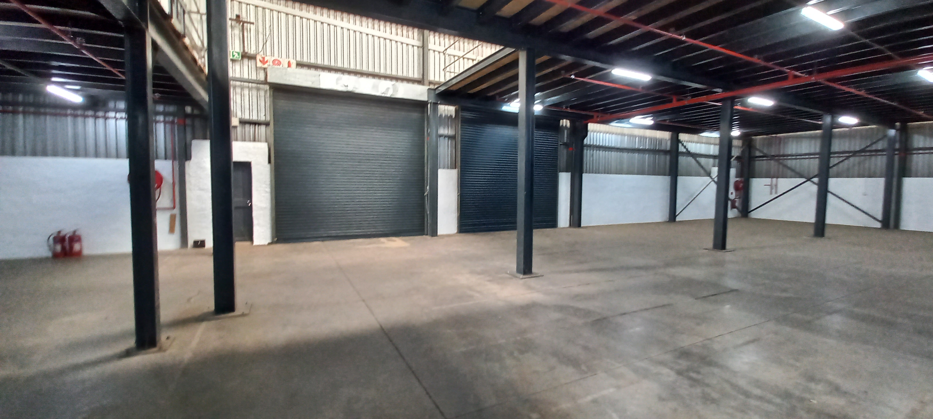 To Let commercial Property for Rent in Gosforth Park Gauteng