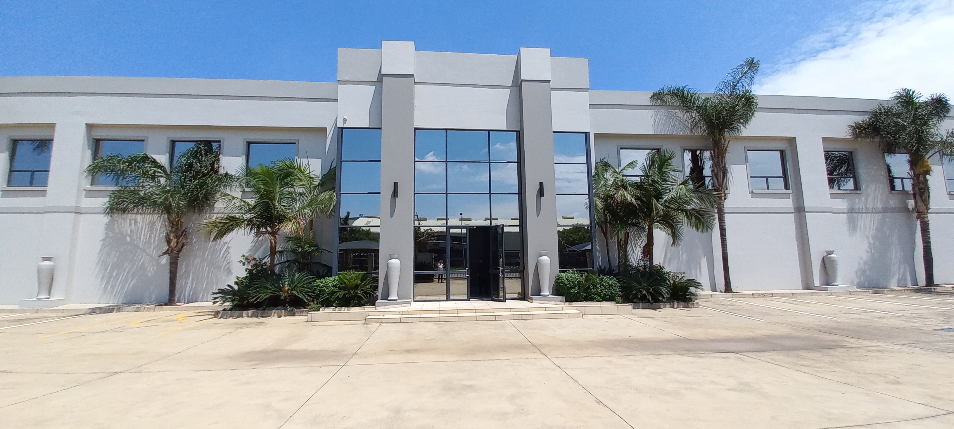 To Let commercial Property for Rent in Gosforth Park Gauteng