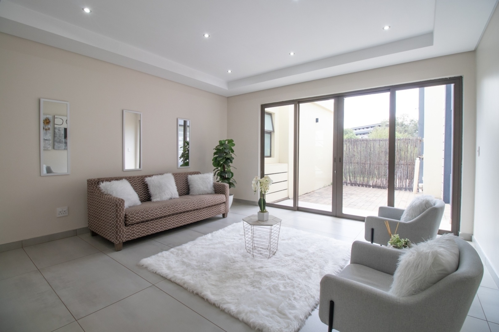 6 Bedroom Property for Sale in Serengeti Lifestyle Estate Gauteng