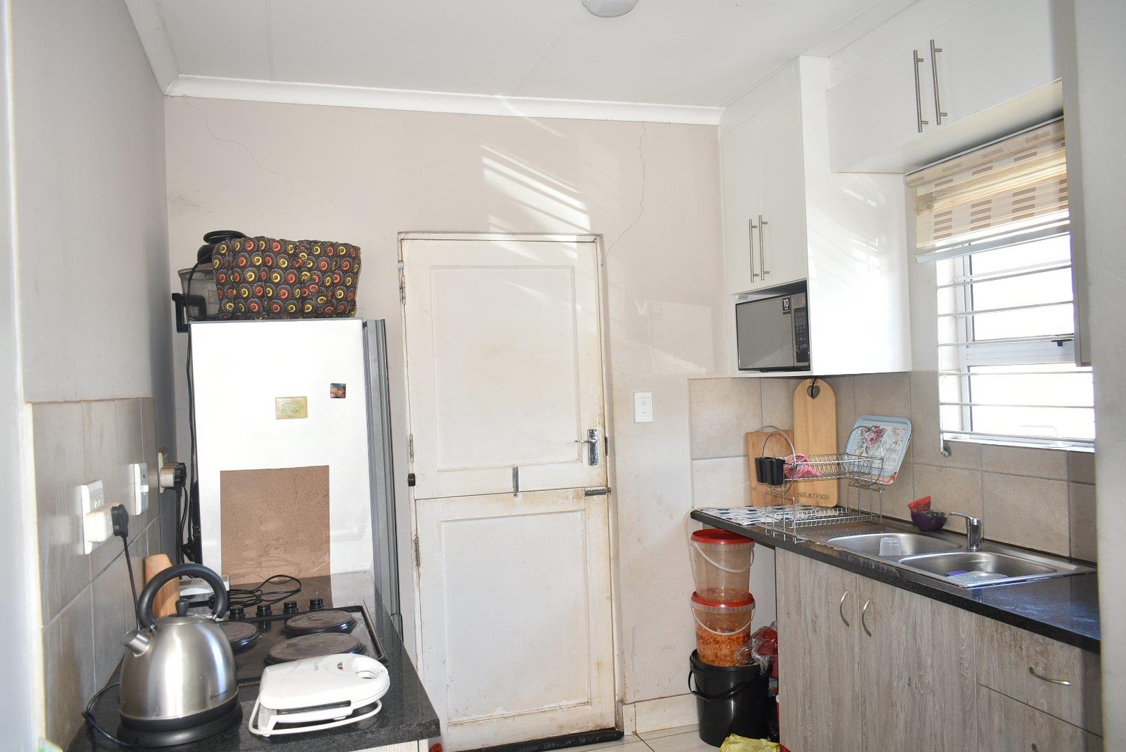 2 Bedroom Property for Sale in Kirkney Gauteng